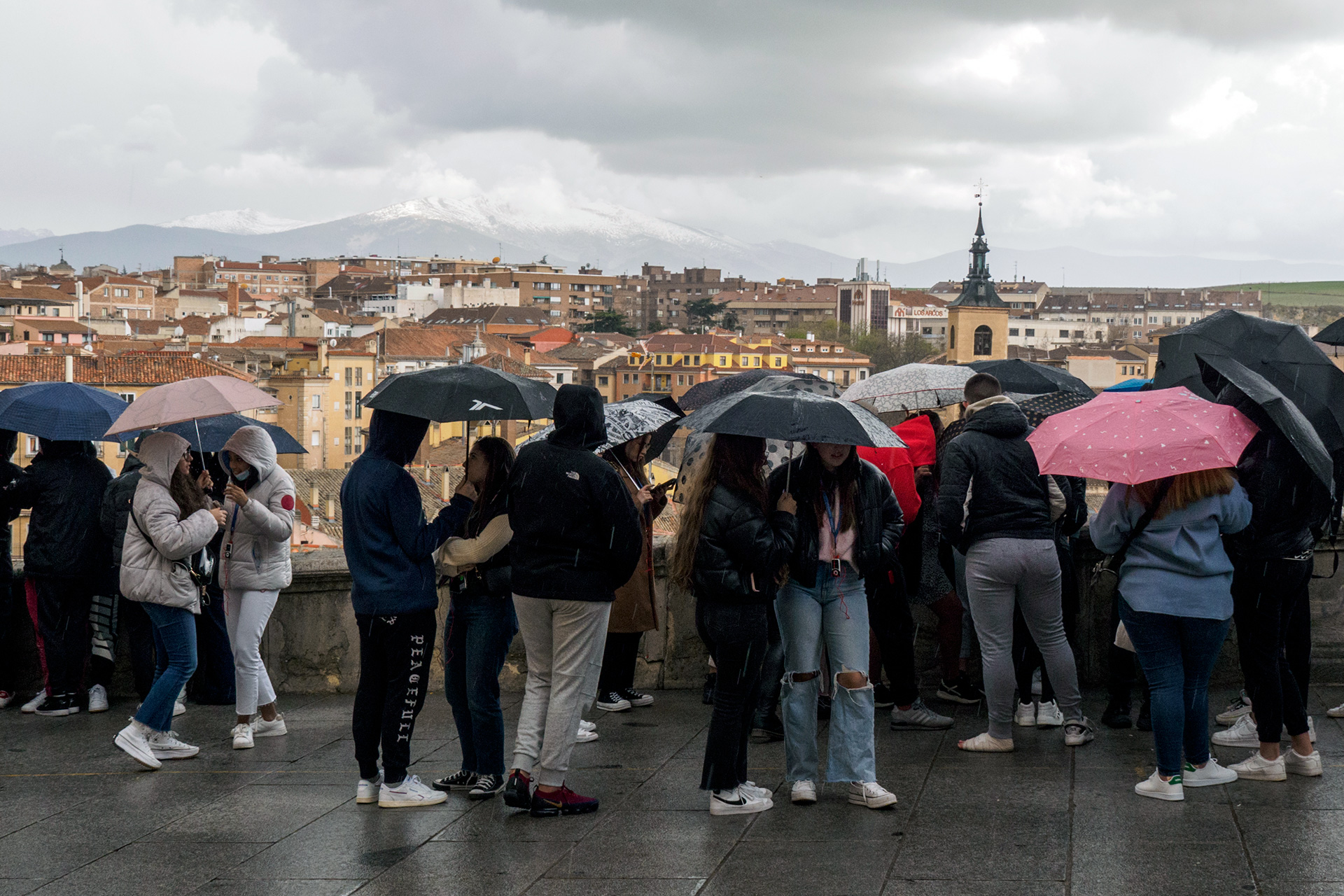 La lluvia se ha hecho presente 20 días del mes de marzo que apenas ha dejado ver el sol a intervalos. / KAMARERO