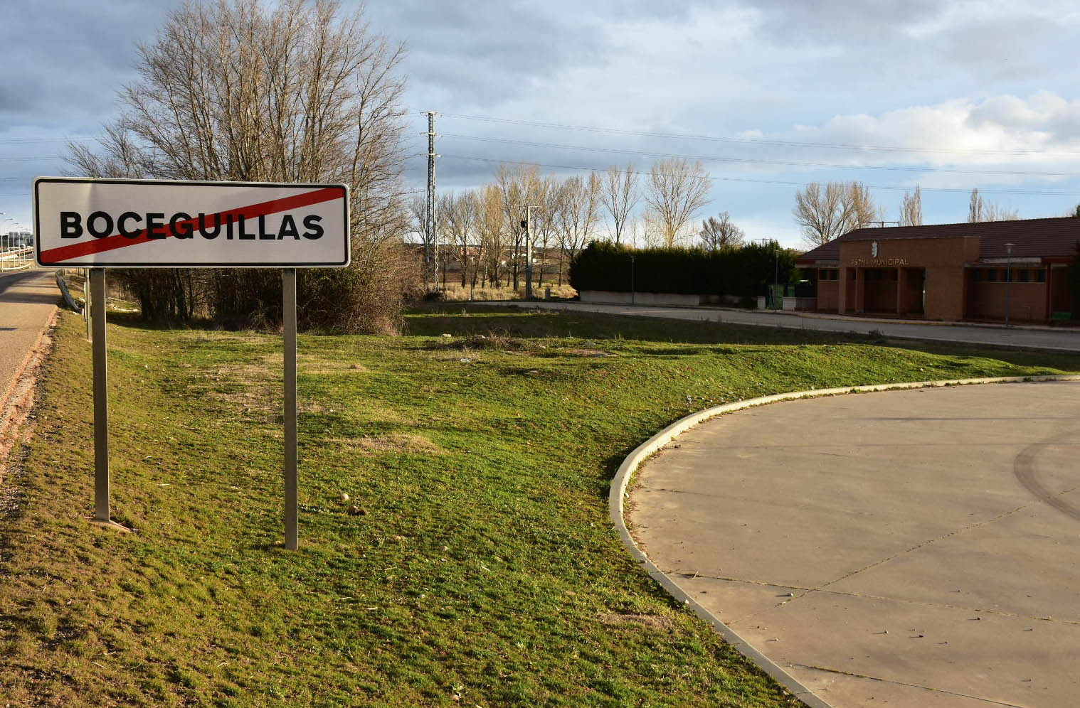 Parcela de Boceguillas, en la que puede asentarse el parque de bomberos del nordeste. / A.M.