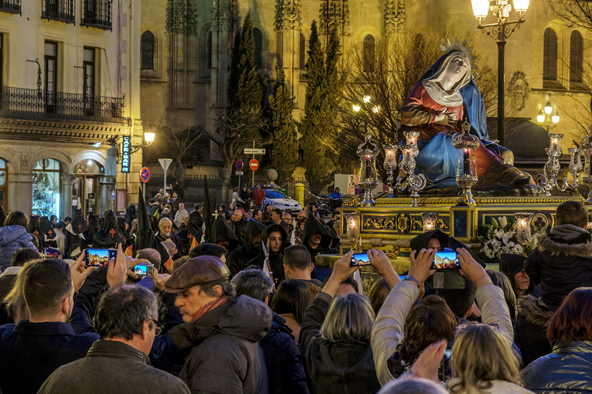 Semana Santa Procesion Maria Angustias Via Matrix KAM0010