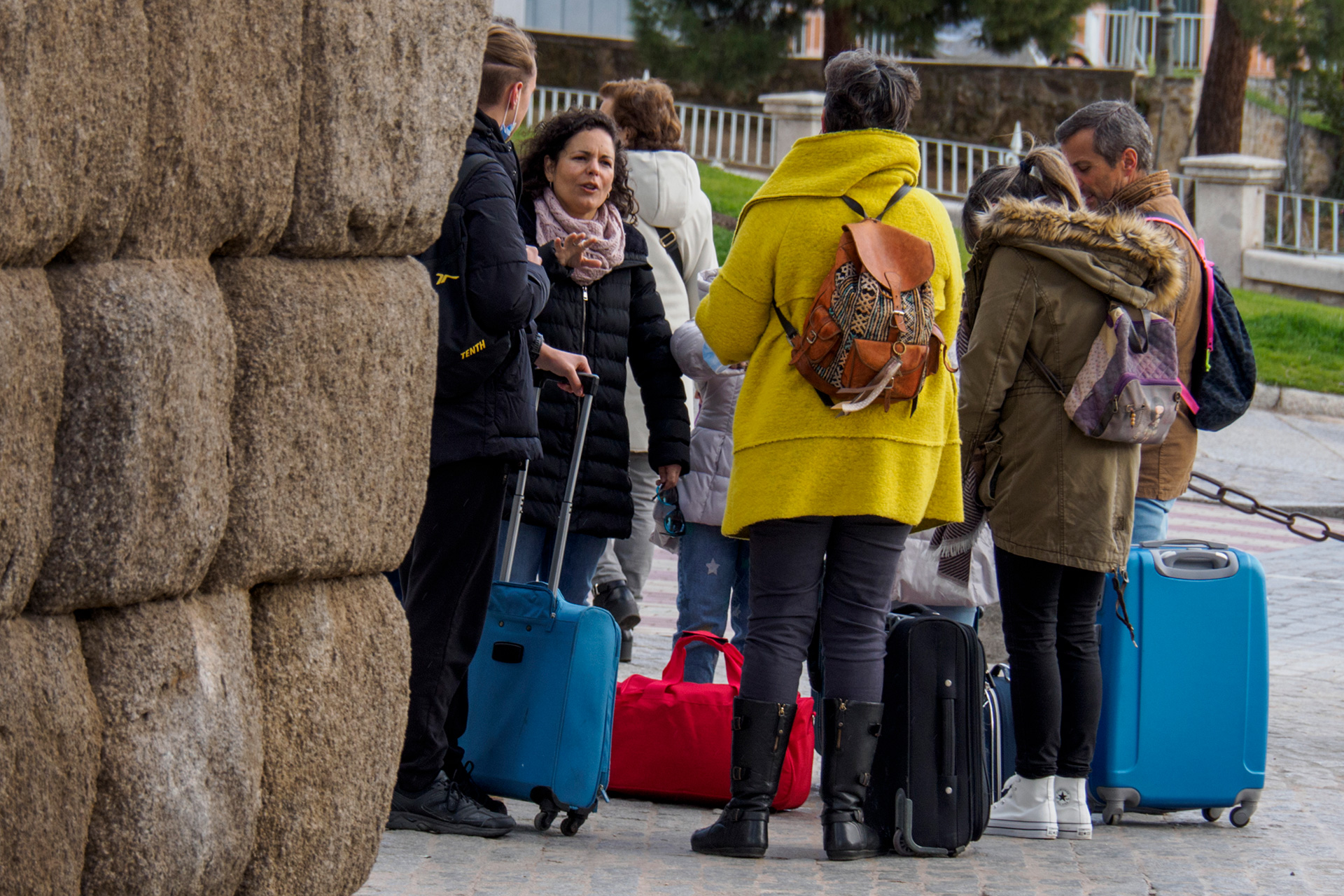 Casi nueve de cada diez viajeros alojados en hoteles segovianos son españoles. / Kamarero