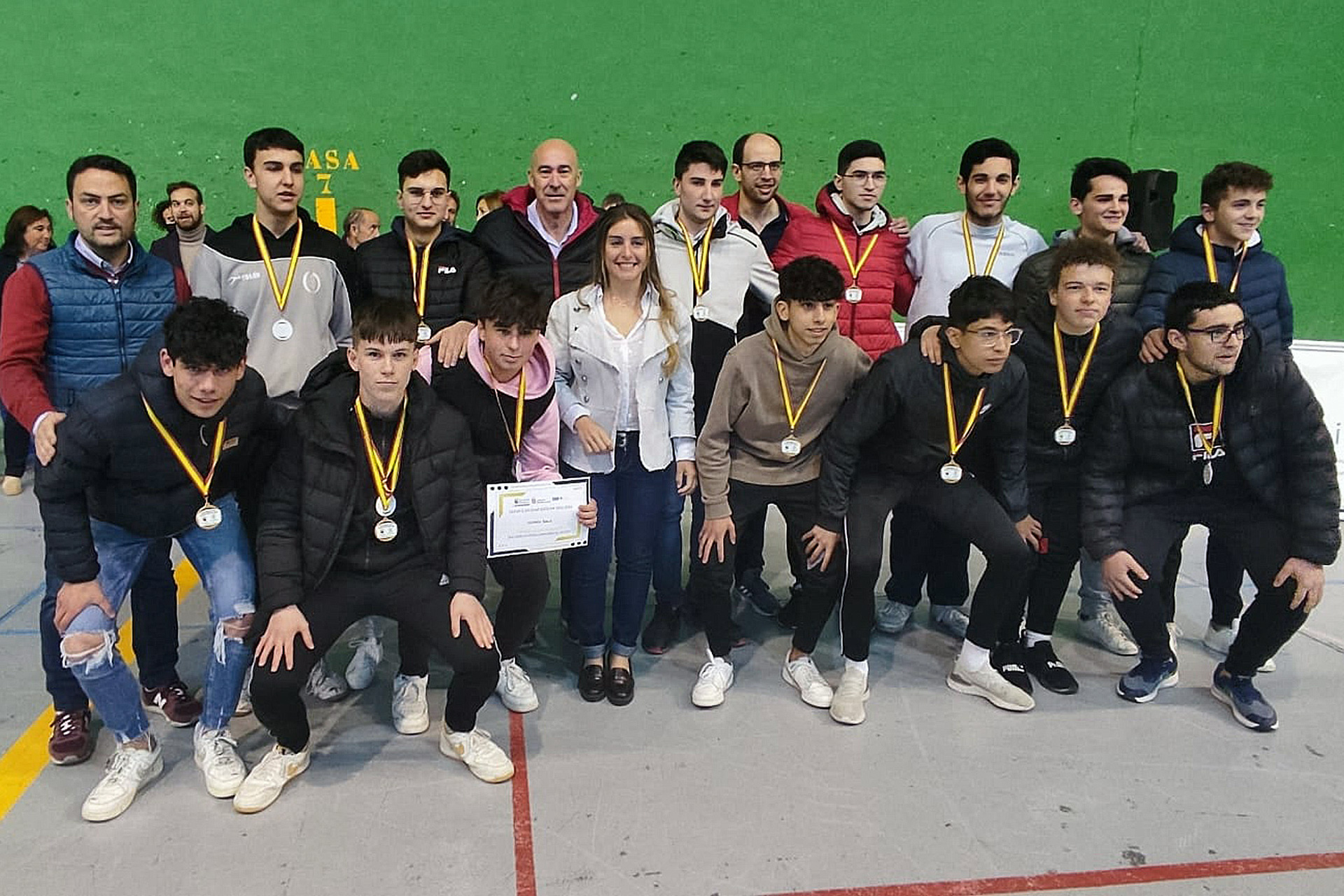 polideportivo entrega premios escolares 72