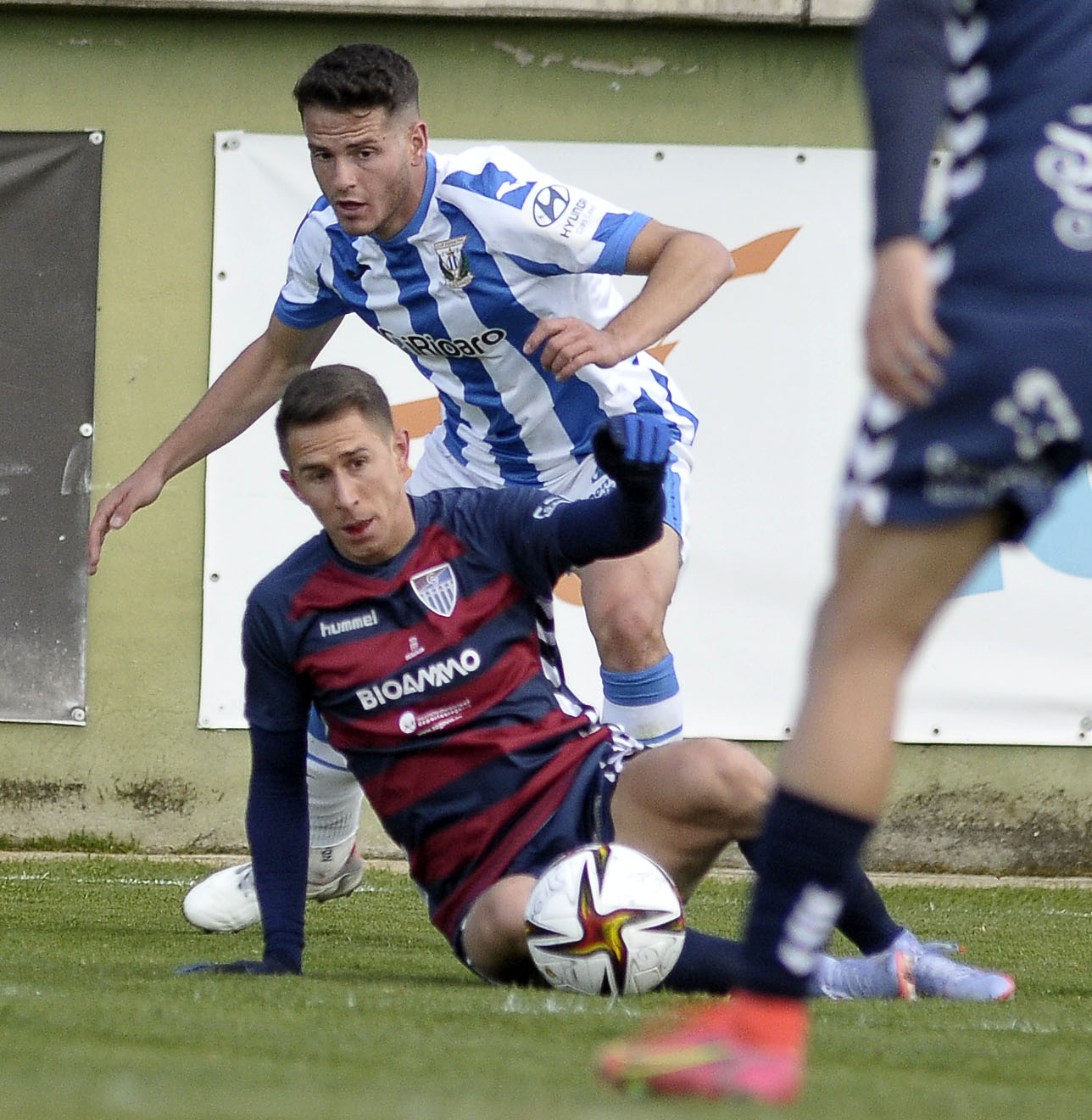 Un lance del duelo entre Segoviana y Leganés B. / JUAN MARTÍN - GIMNÁSTICA SEGOVIANA