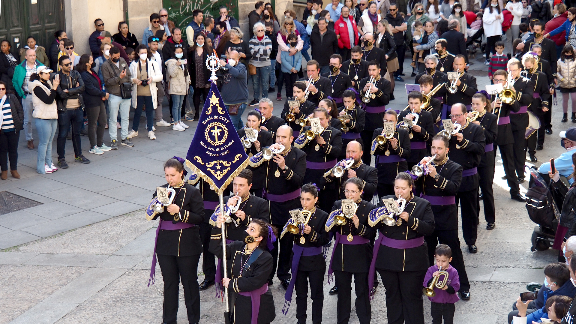 Recorrido de las bandas cofrades. / NEREA LLORENTE