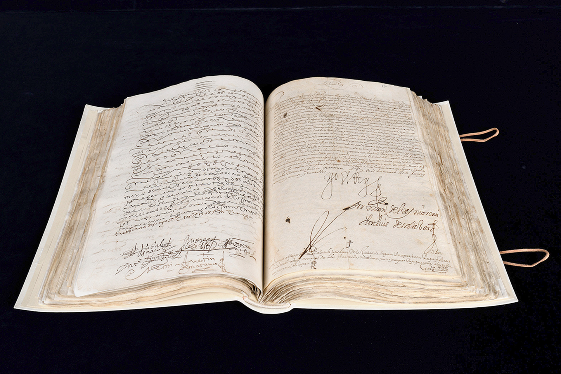 Estado en el que se encuentra ahora el documento tras ser recuperado. /E.A.