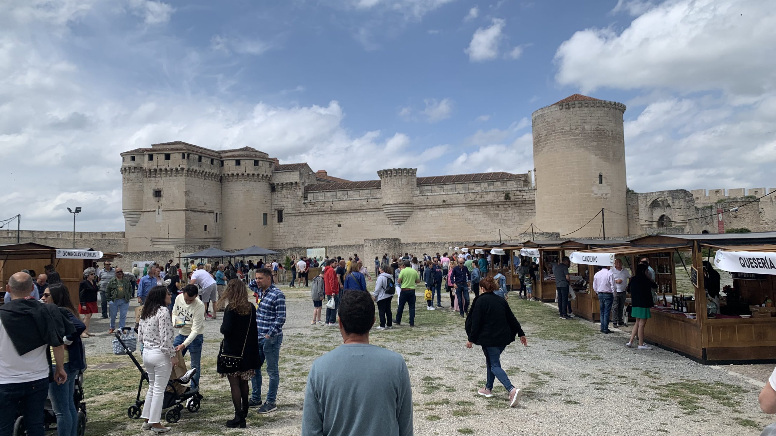 Feria multisectorial de Cuéllar. / C.N.