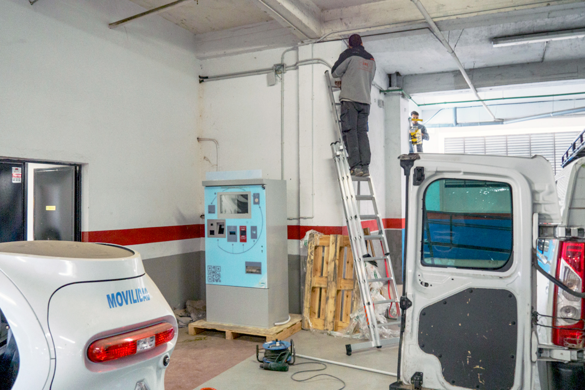 Parking Ezequiel Gonzalez Obras KAM4161