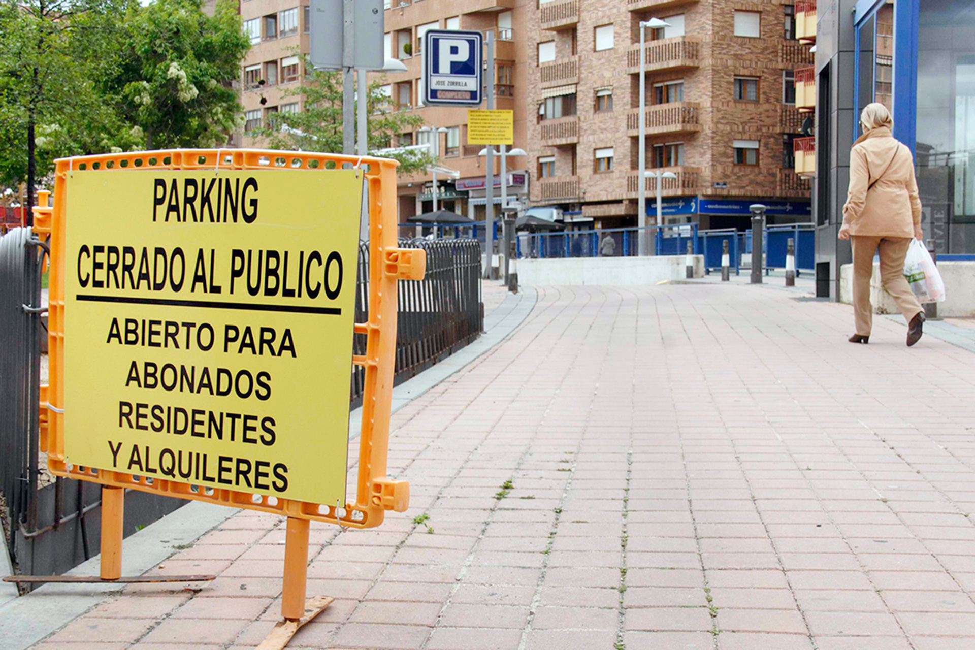 Parking jose zorrilla cerrado CHA8748