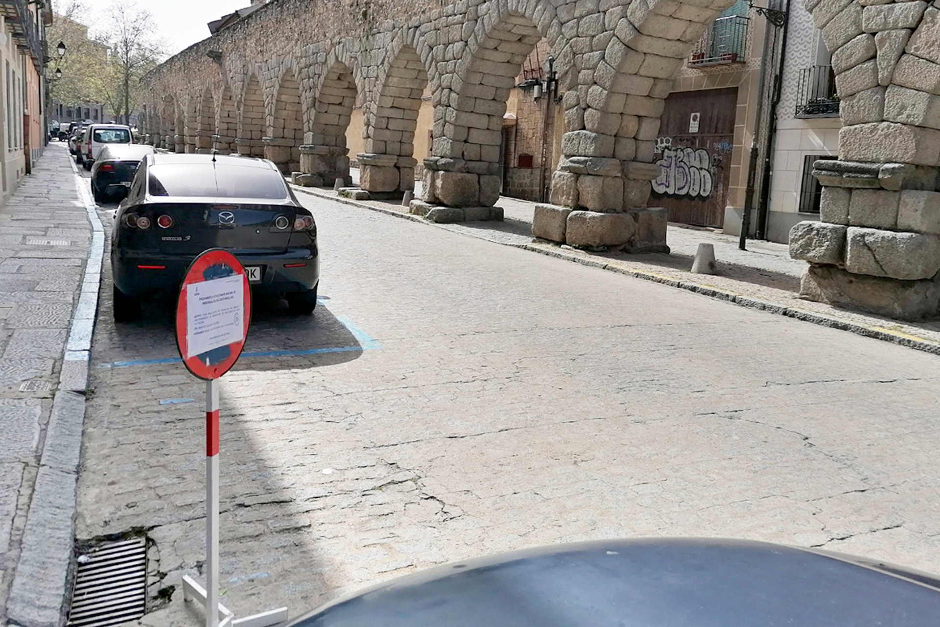 ayuntamiento limpieza imbornales plaza salvador 2