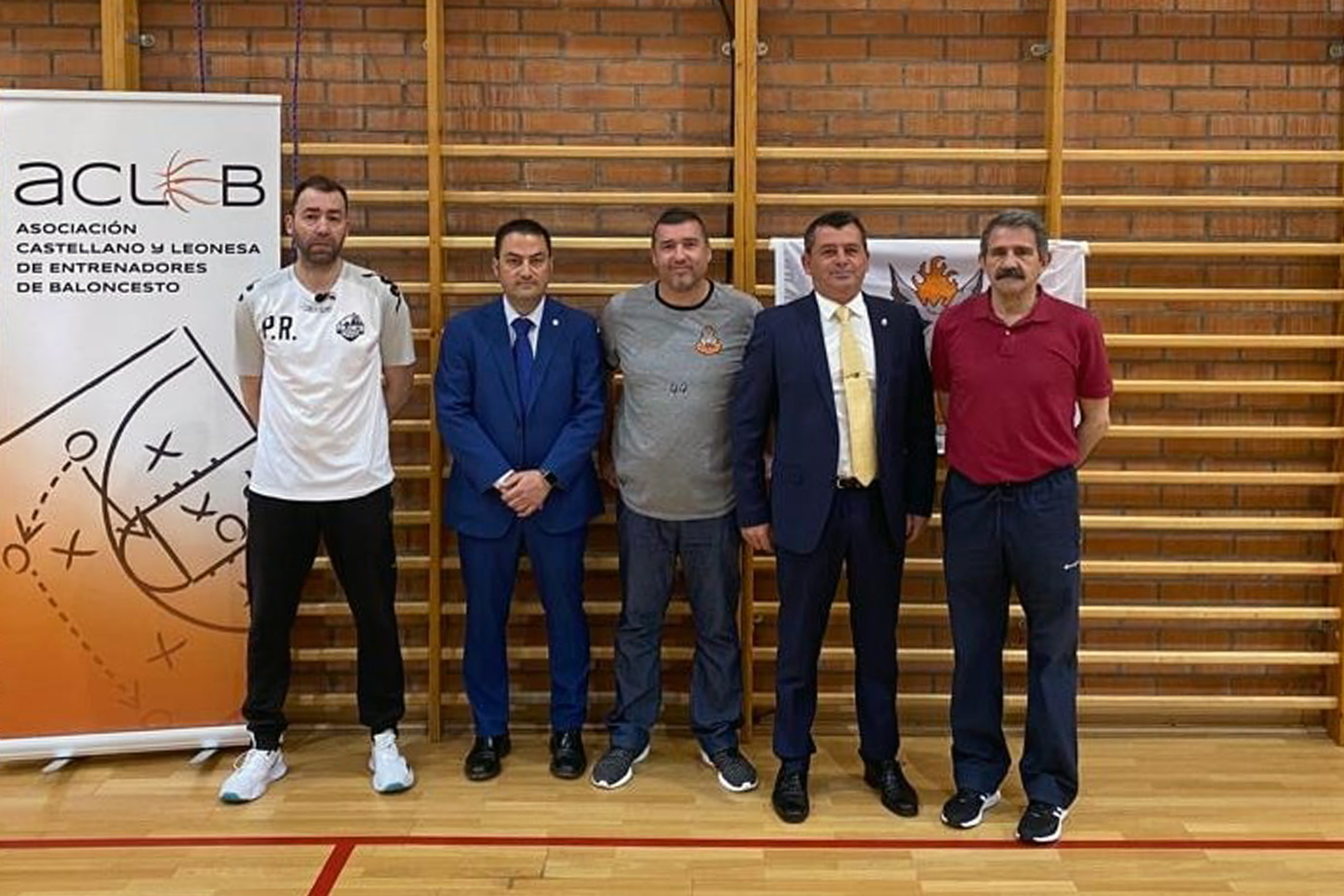 baloncesto el espinar jabalines clinic Pedro rivero 1