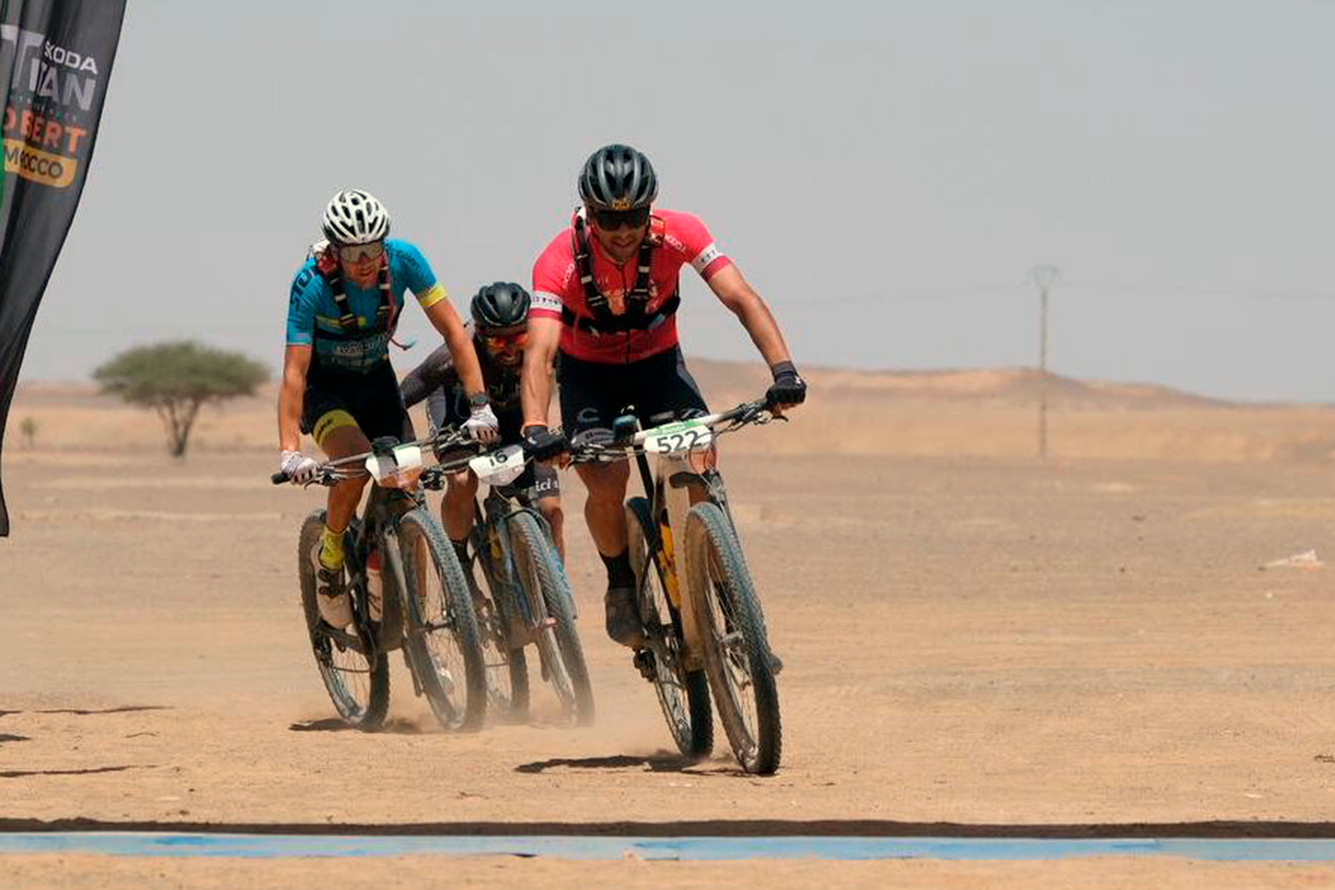 Herrero, liderando el grupo./ TITAN-DESERT