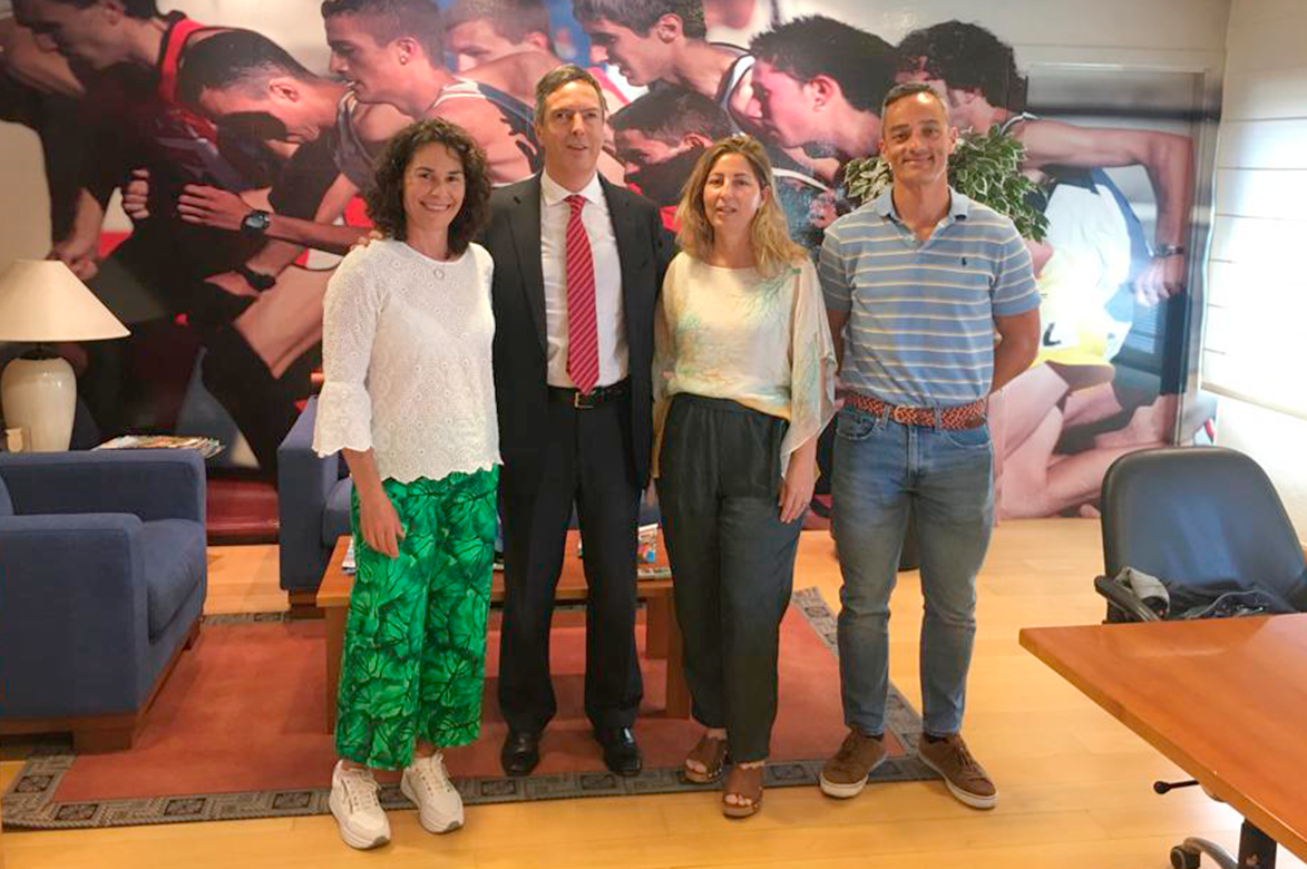 Virginia Ruano, Mónica Muñoz, Tomás López y Enrique Sánchez, durante la reunión. / E.A.
