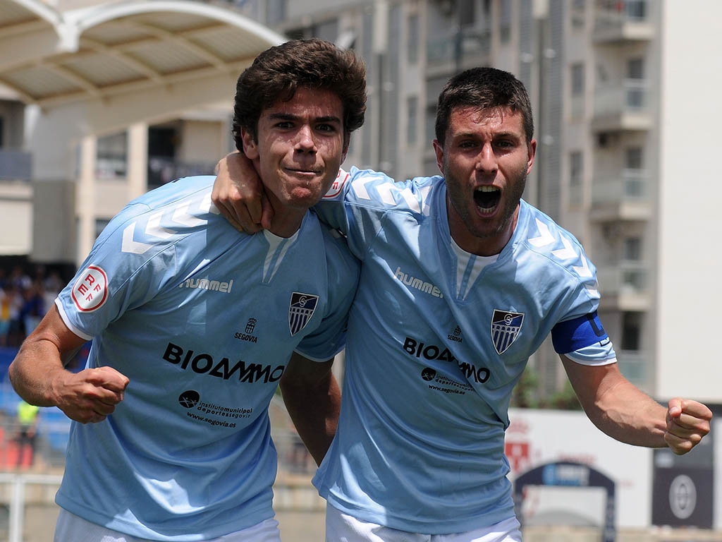 Los autores de los dos goles por la Gimnástica Segovia, Rafa Llorente y Manu. / JUAN MARTÍN - GIMNÁSTICA SEGOVIANA