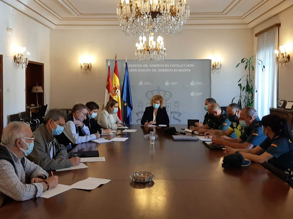 Junta local de Seguridad, copresidida por Lirio Martín y Ángeles García. / EL ADELANTADO