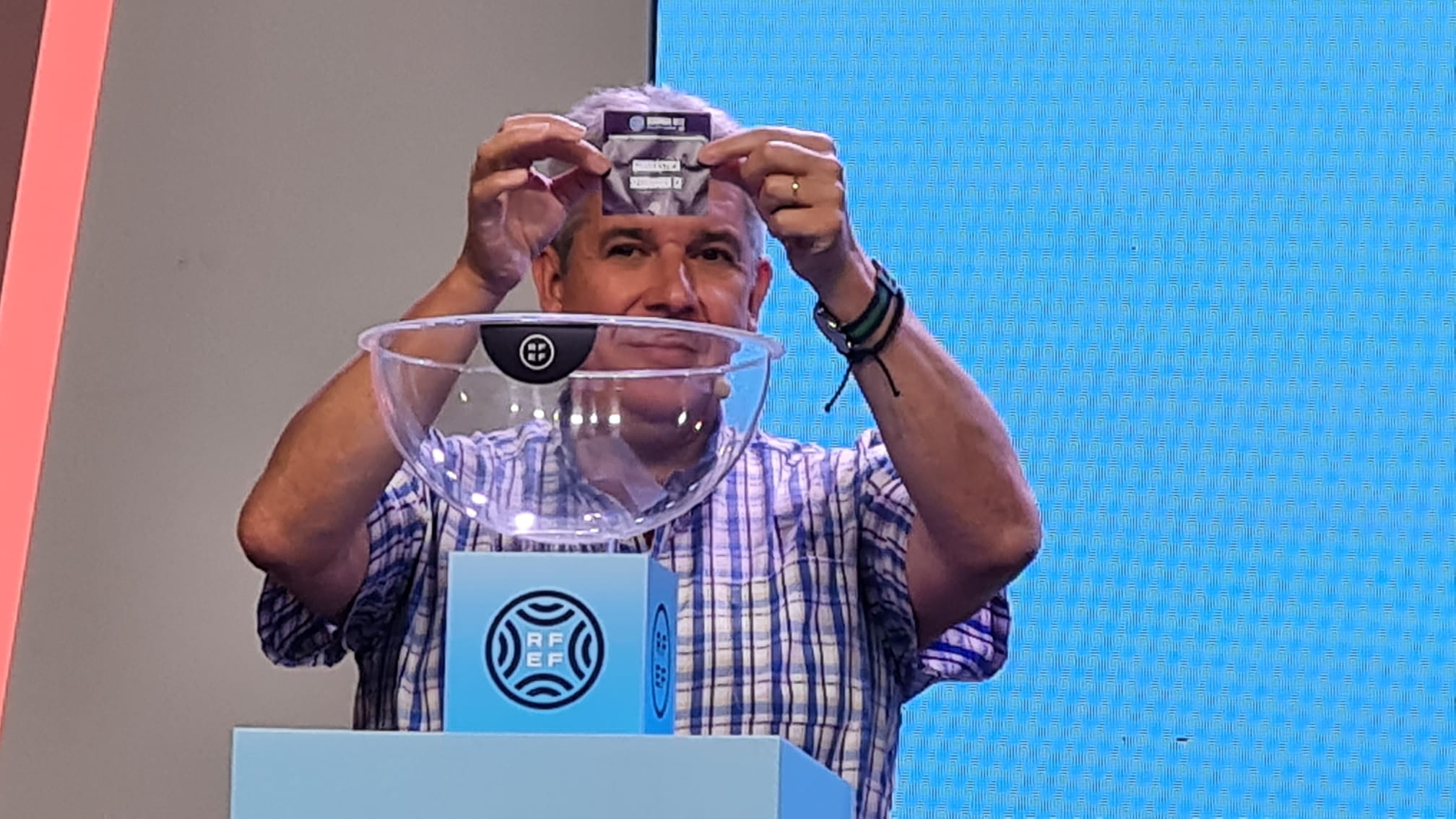 Sorteo por la permanencia. / @LAGIMNÁSTISCA