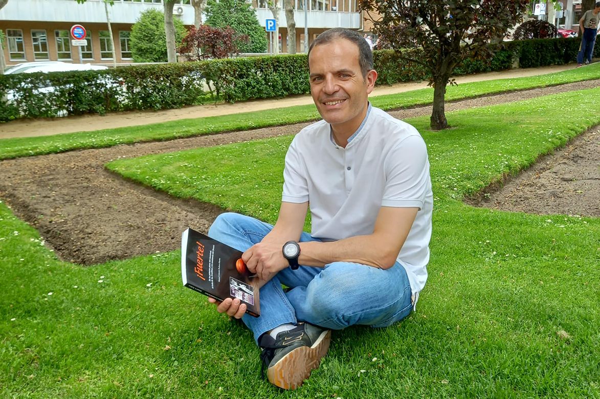 Manuel Pacheco presentará su último libro este jueves día 26 a las 20:00 horas en la Casa del Deporte. / E.A.