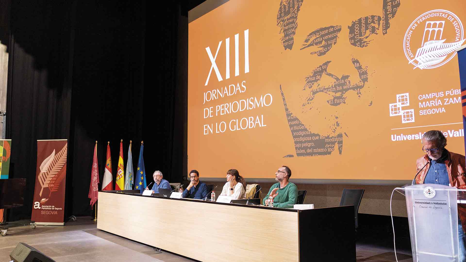 Los periodistas finalistas, José Naranjo y Francisco Carrión, y la ganadora Mavi Doñate, en 2021. / Alberto Morala