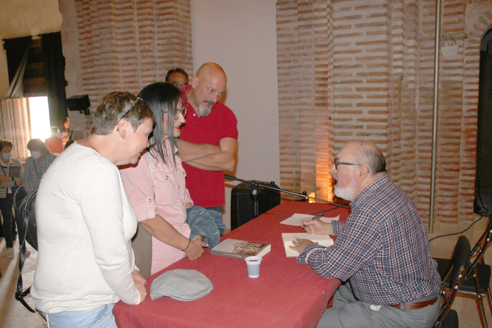 1 Juan Carlos Llorente