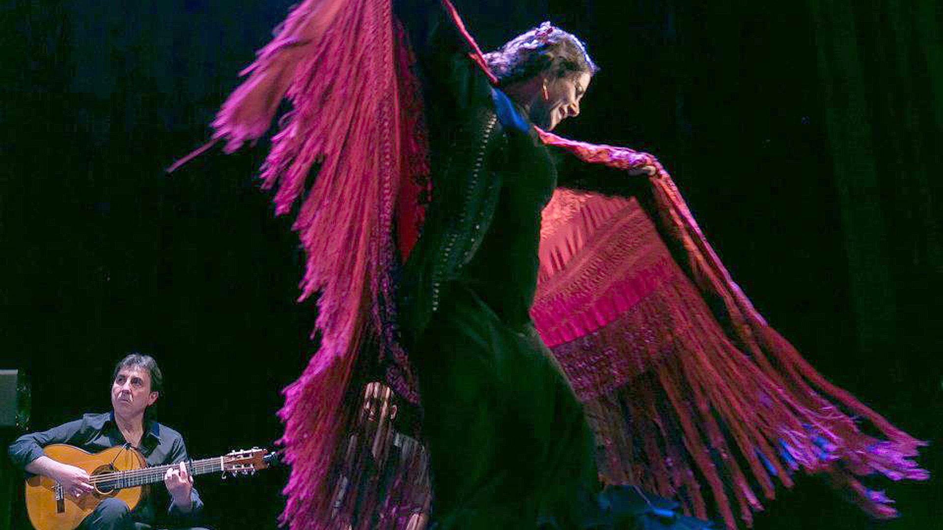 La bailaora flamenca Eva Yerbabuena en una de sus actuaciones. / E. A.