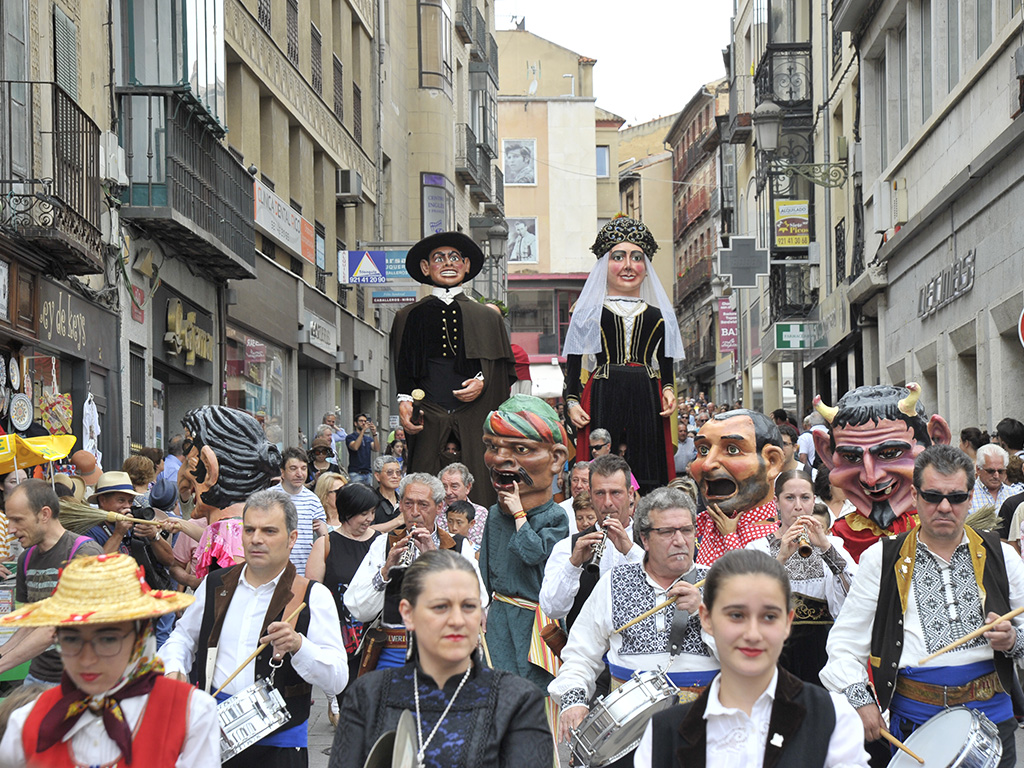 Fiestas Gigantes Cabezudos