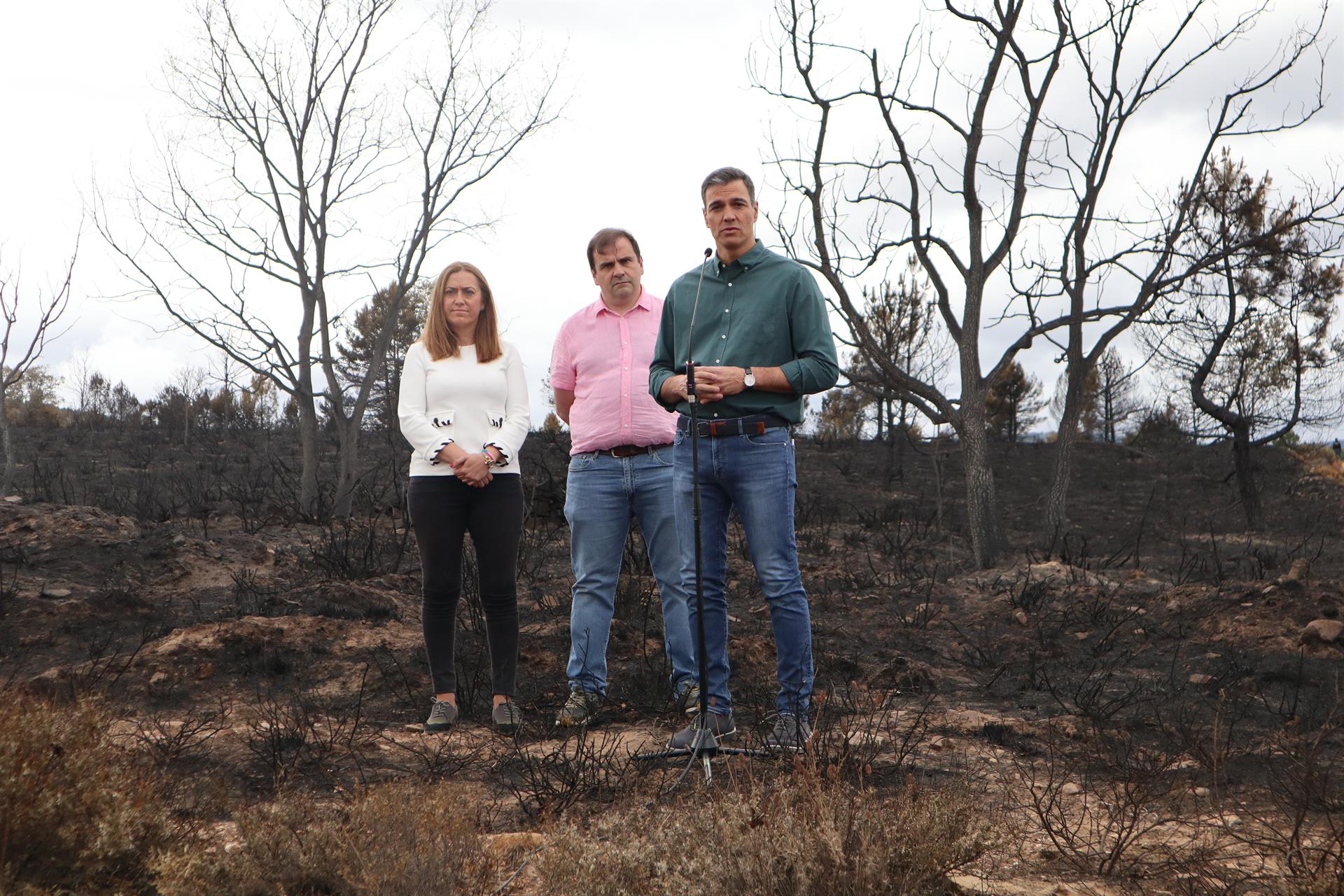 El Gobierno declarará Zamora zona catastrófica y anuncia dos millones en ayudas 1 Pedro Sanchez en Sierra de la Culebra