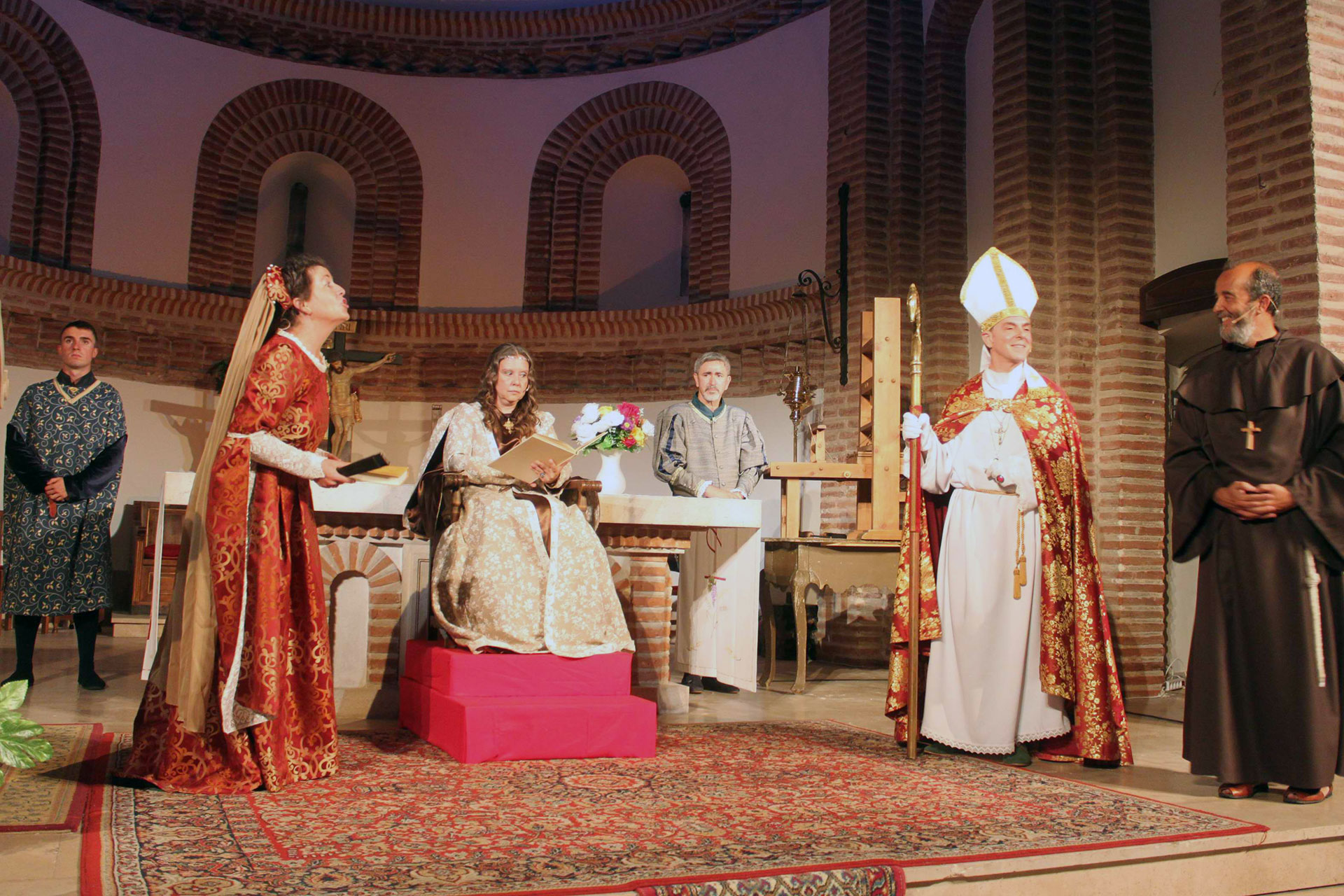 Aguilafuente Sinodal La Reina y el Obispo