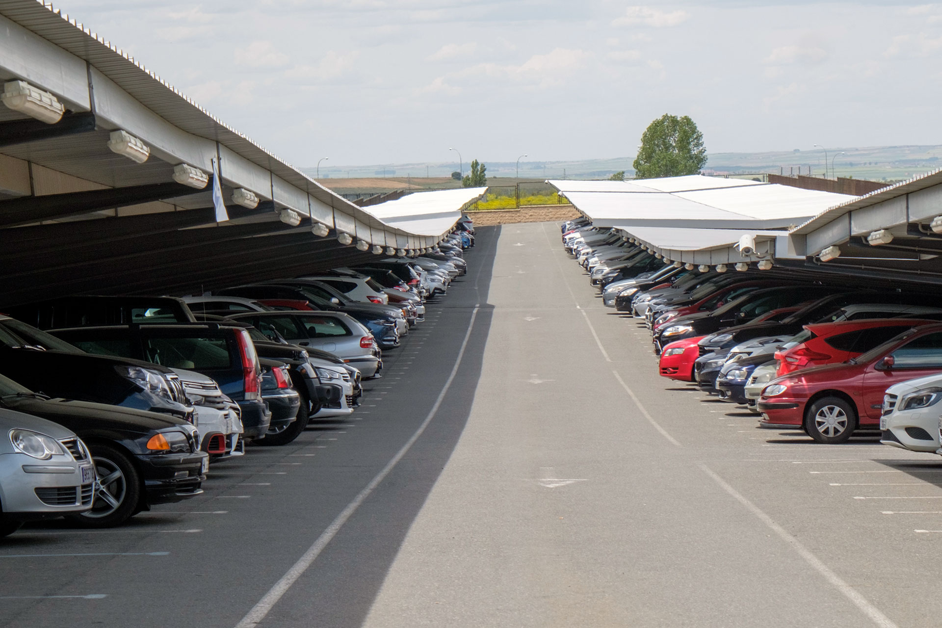 Estacion AVE Parking KAM1079