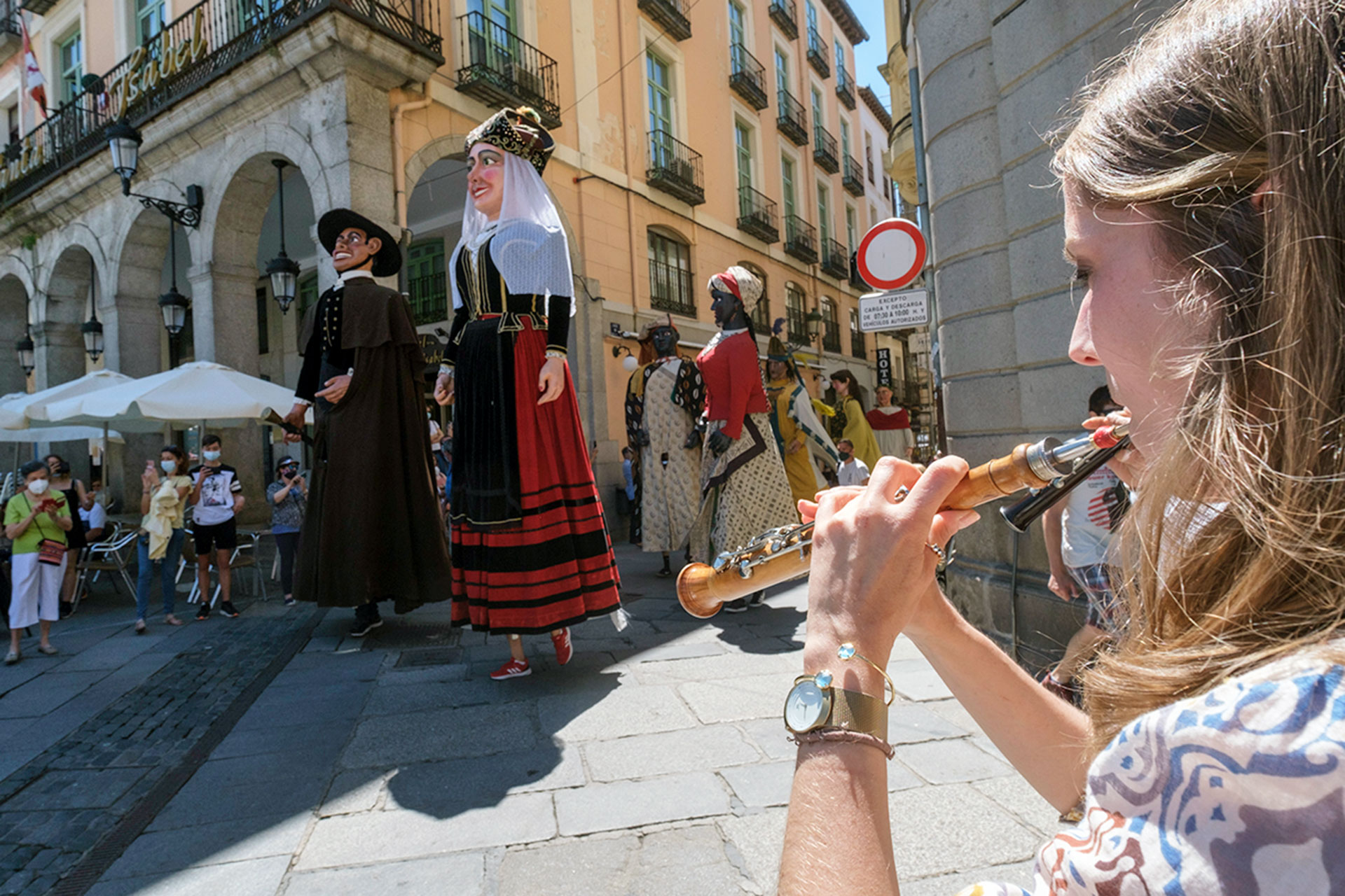 Los Gigantes y Cabezudos pasearán de nuevo por las calles segovianas. / KAMARERO