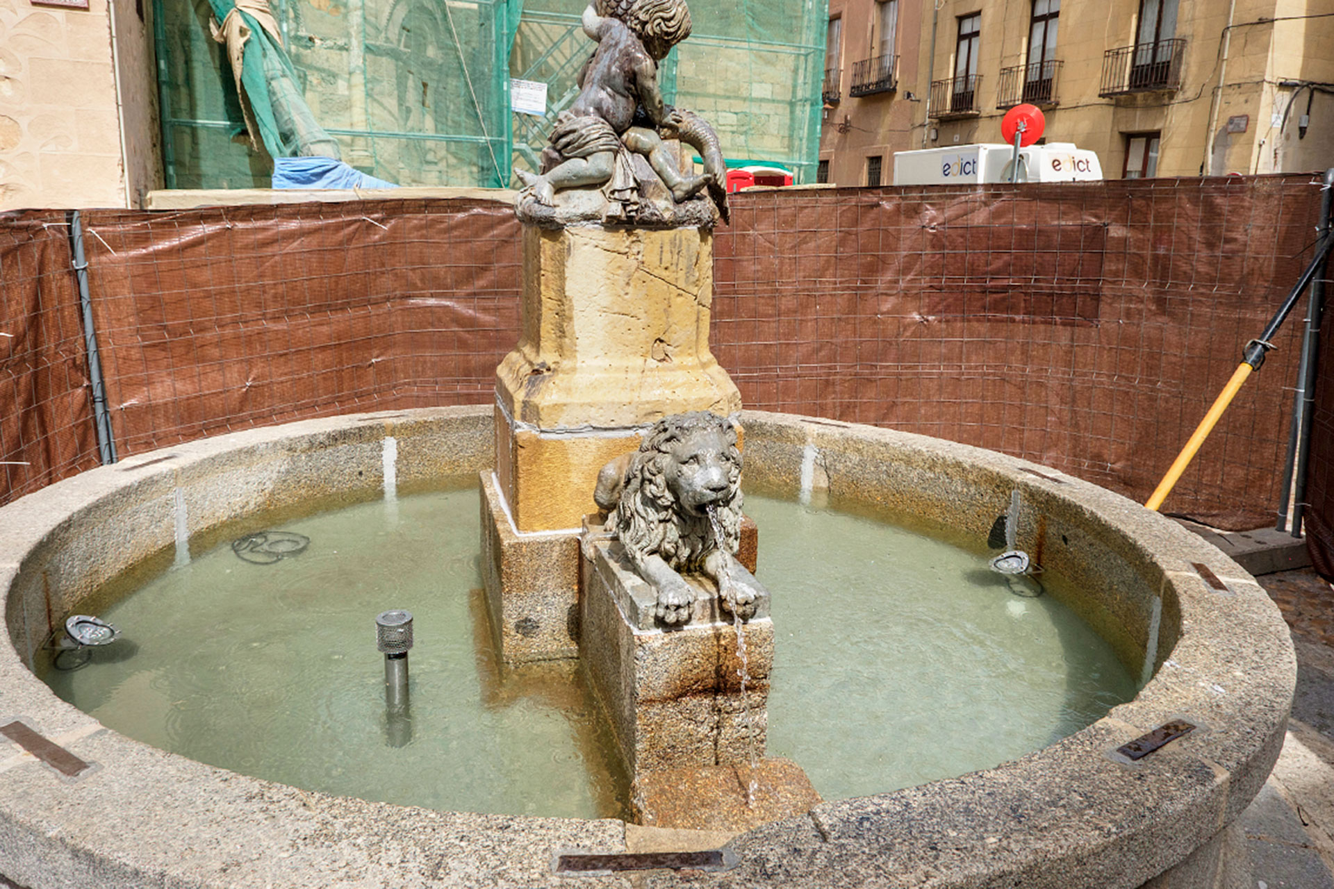 Fuente Leones San Martin Obras Agua KAM6187