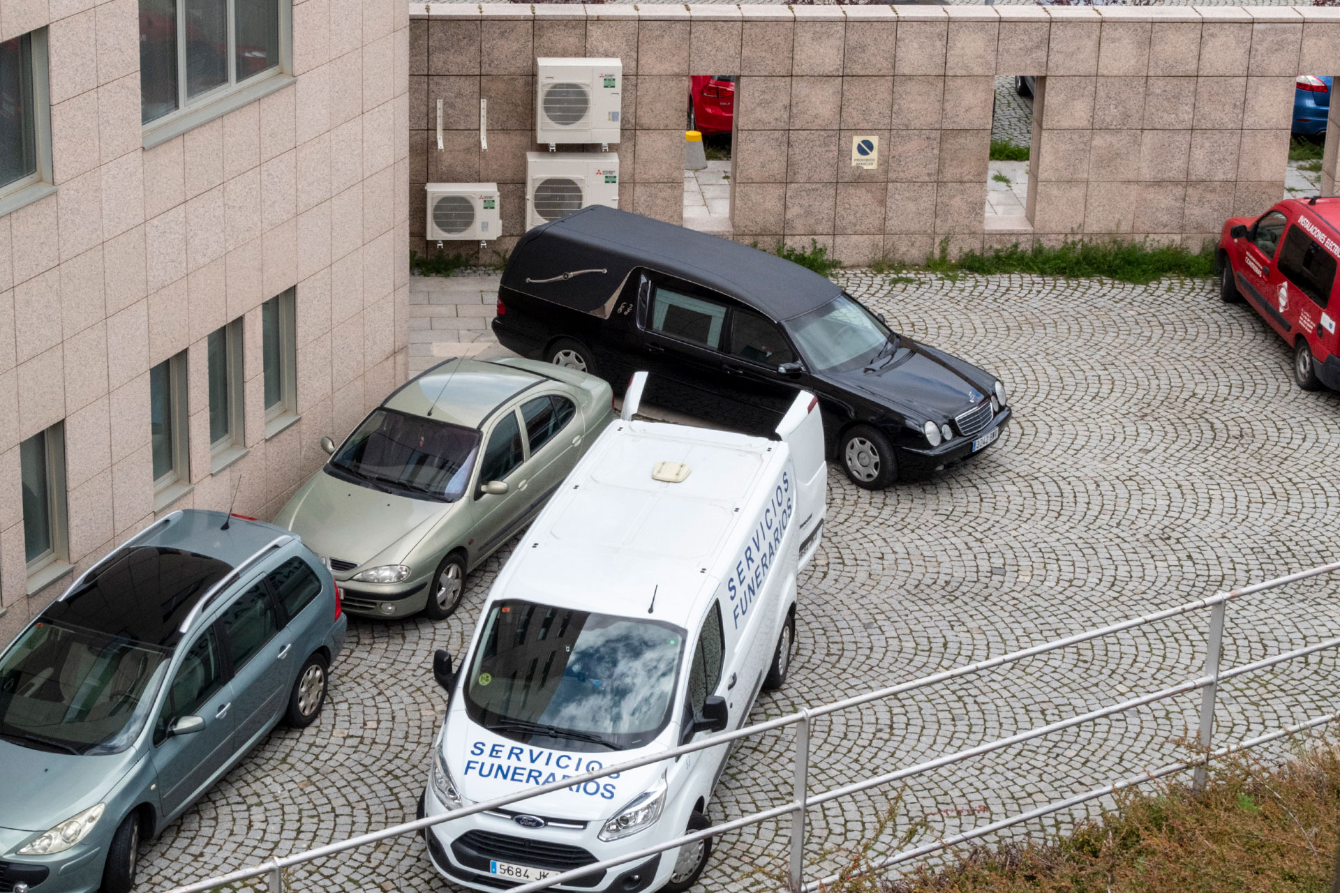 Hospital General Servicios Funerarios Coche Funebre Coronavirus KAM0760