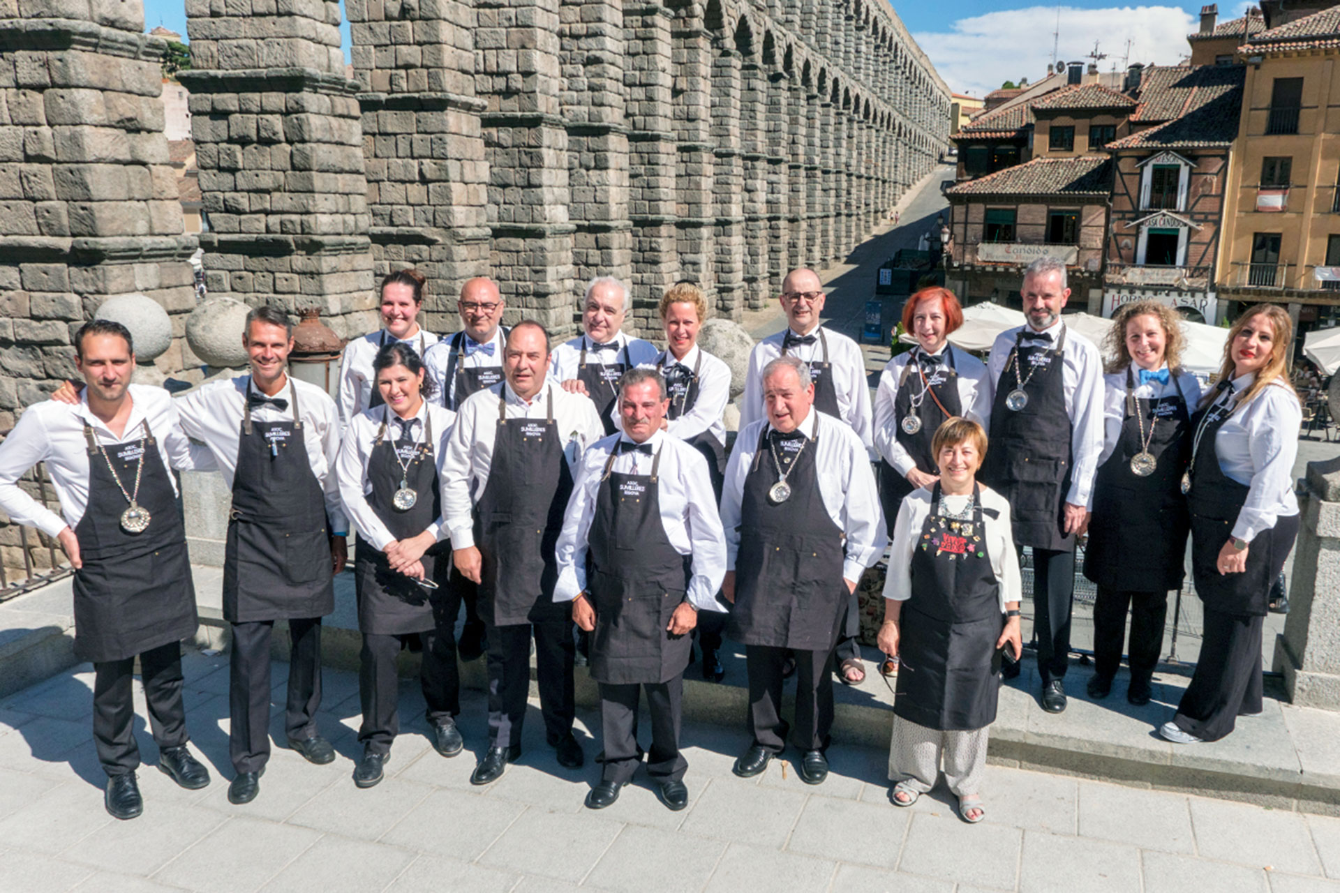 Los sumilleres recuperan la festividad de su patrón 1 Sumilleres Fiesta San Marcial Copero KAM9986