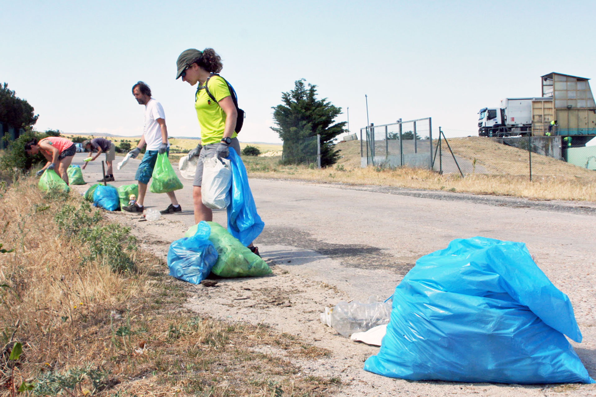el espinar colectivo azalvaro recogida basuraleza
