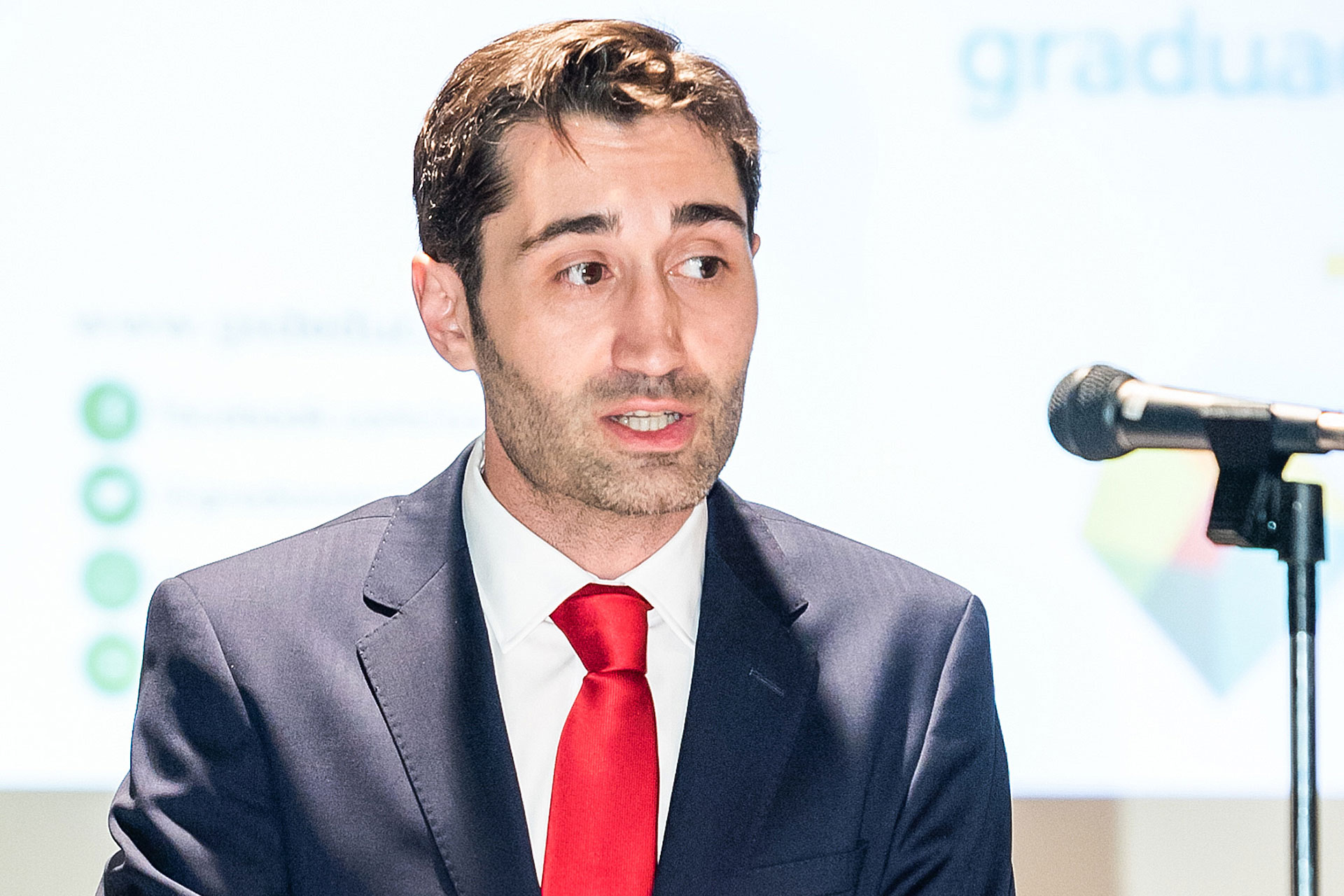 Luis Bartolomé Herrero compagina su faceta como actor y director de teatro con la docencia. / E.A.