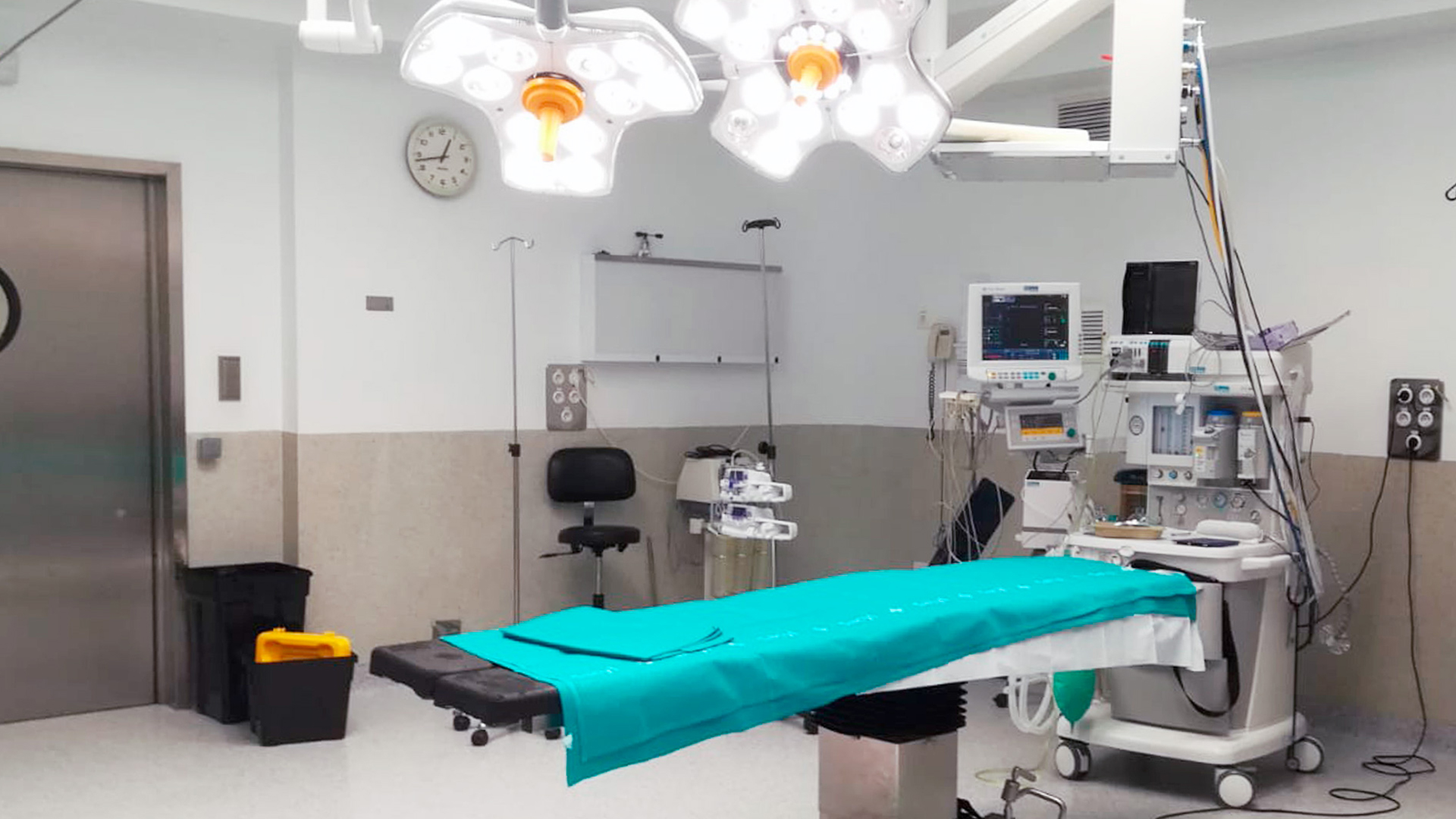 La iniciativa permitirá operar a 180 personas hasta diciembre. / KAMARERO