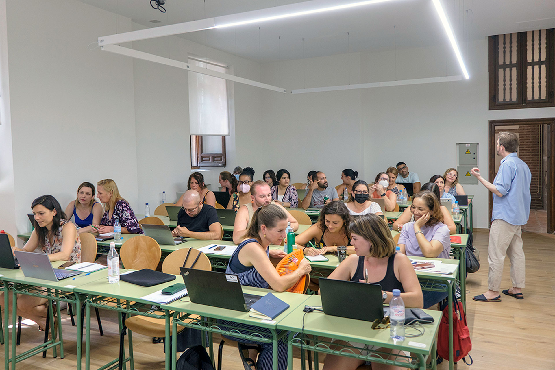 Profesores de español en 25 países participan en Segovia en cursos de la UNED. / KAMARERO