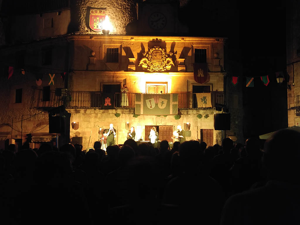 Fiesta de 'Los Fueros' de Sepúlveda, en la Plaza de España.