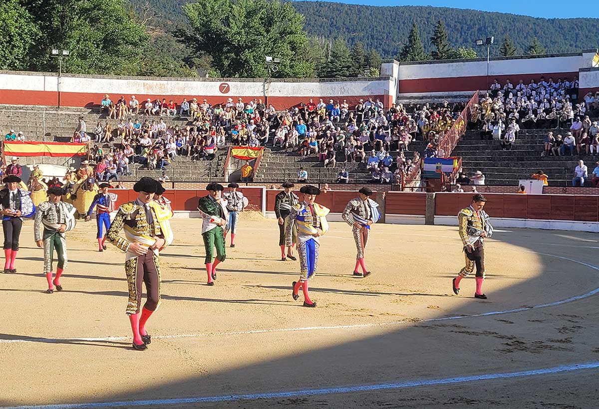 12 02 tres toreros web