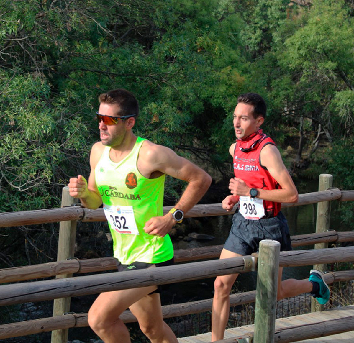 Javier García Velasco y Rubén Merino, en la carrera de Las Cañadas de Palazuelos de Eresma.