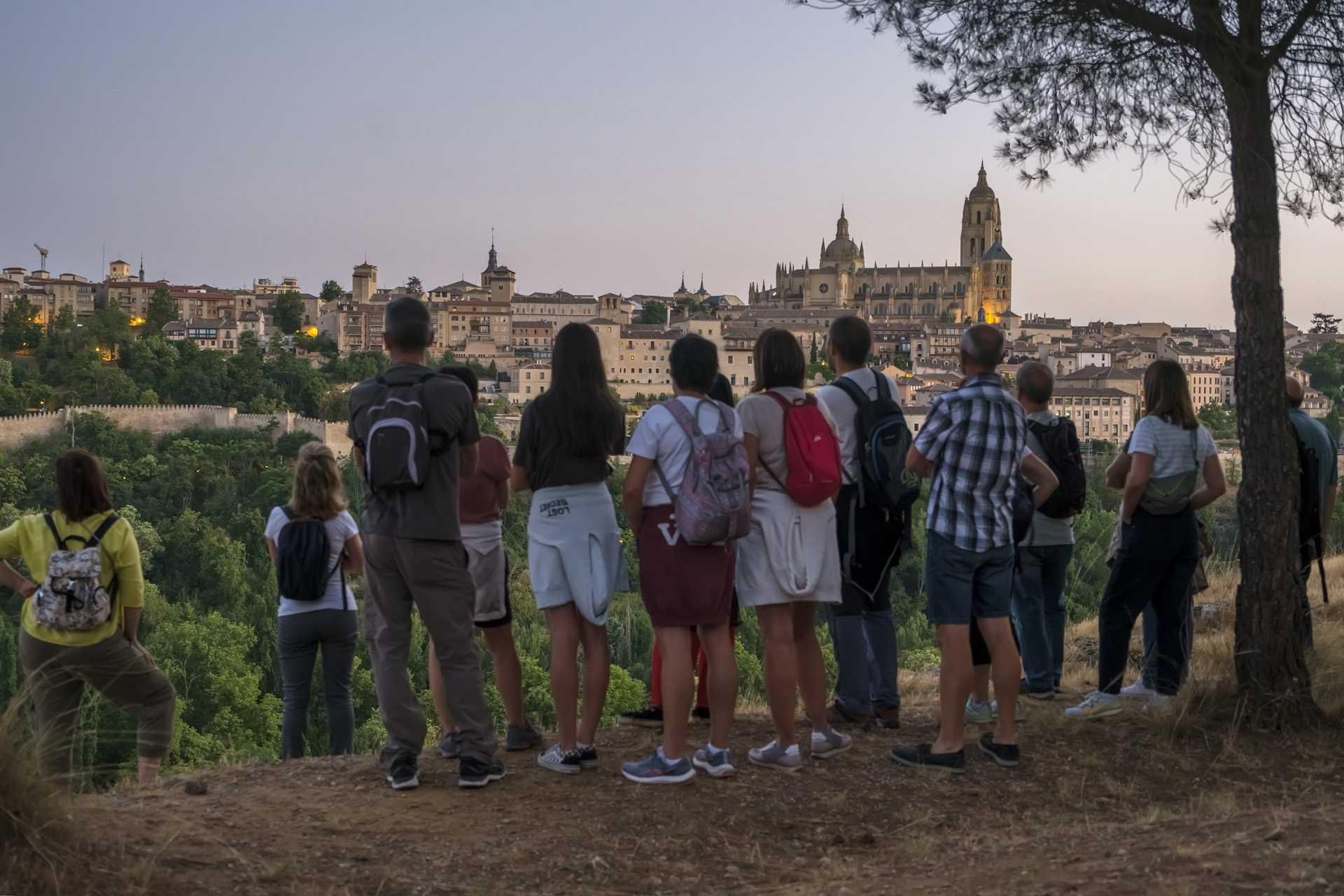 2022 09 04 Visita Guiada Paseo Luz Luna Catedral Desde Santa Maria Parral HDR09