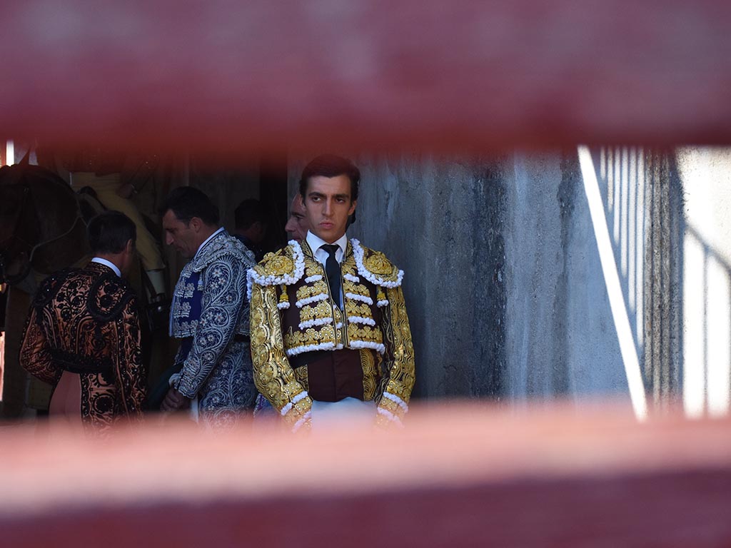 Téllez, concienciado antes de partir plaza. / A.M.