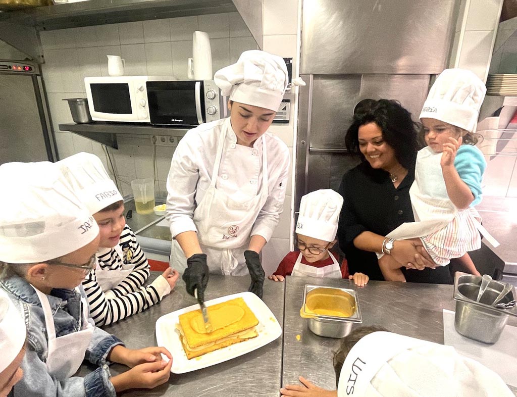 Divertichef, cocina y risas entre fogones 1 Jornada de 'Divertichef'. / EL ADELANTADO