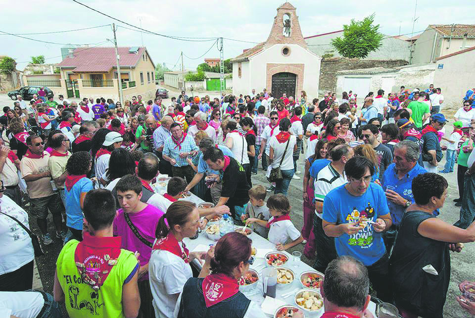 fiestas santa maria la real de nieva