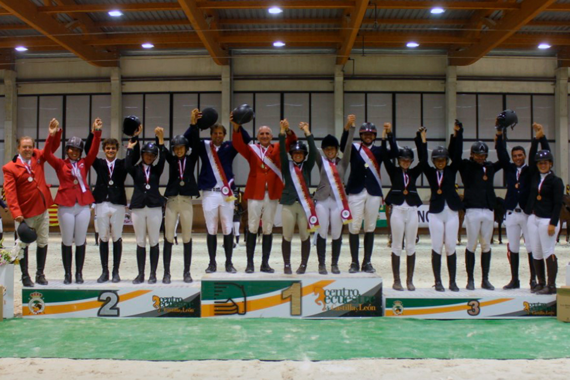 Saltos de cinco estrellas 1 hipica 01