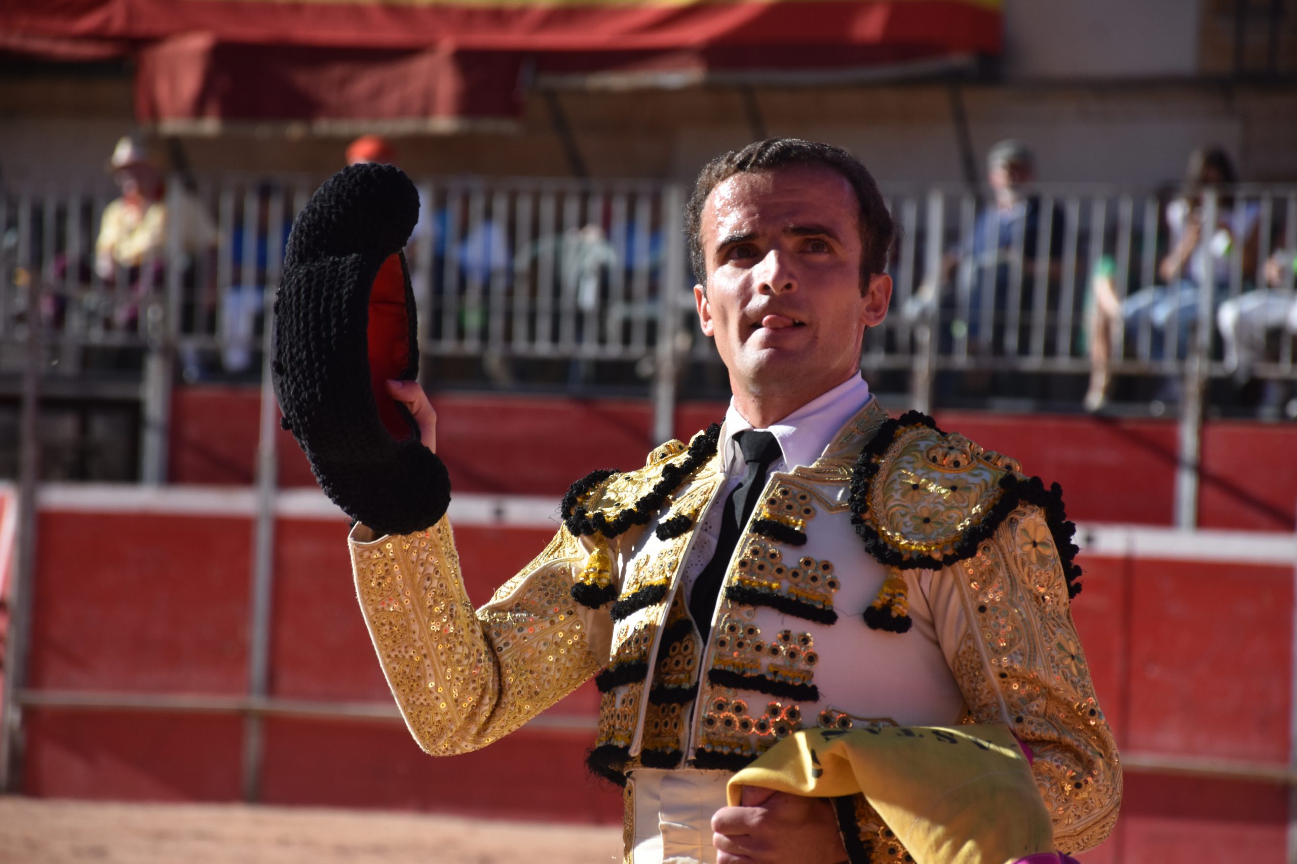 El salmantino Damián Castaño da una vuelta al ruedo. / A.M.