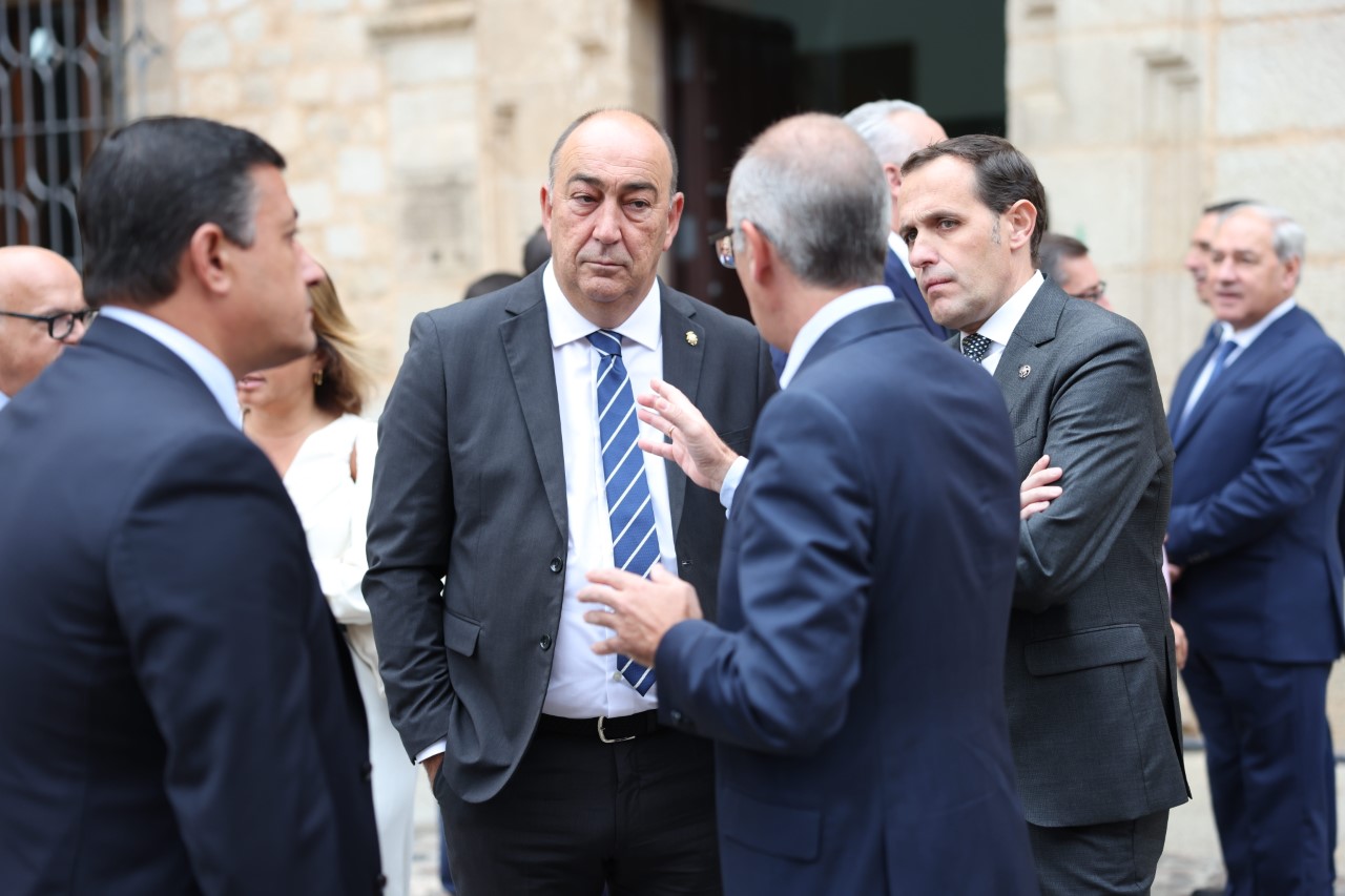 De Vicente, en la Comisión de diputaciones, en Cáceres. / EL ADELANTADO