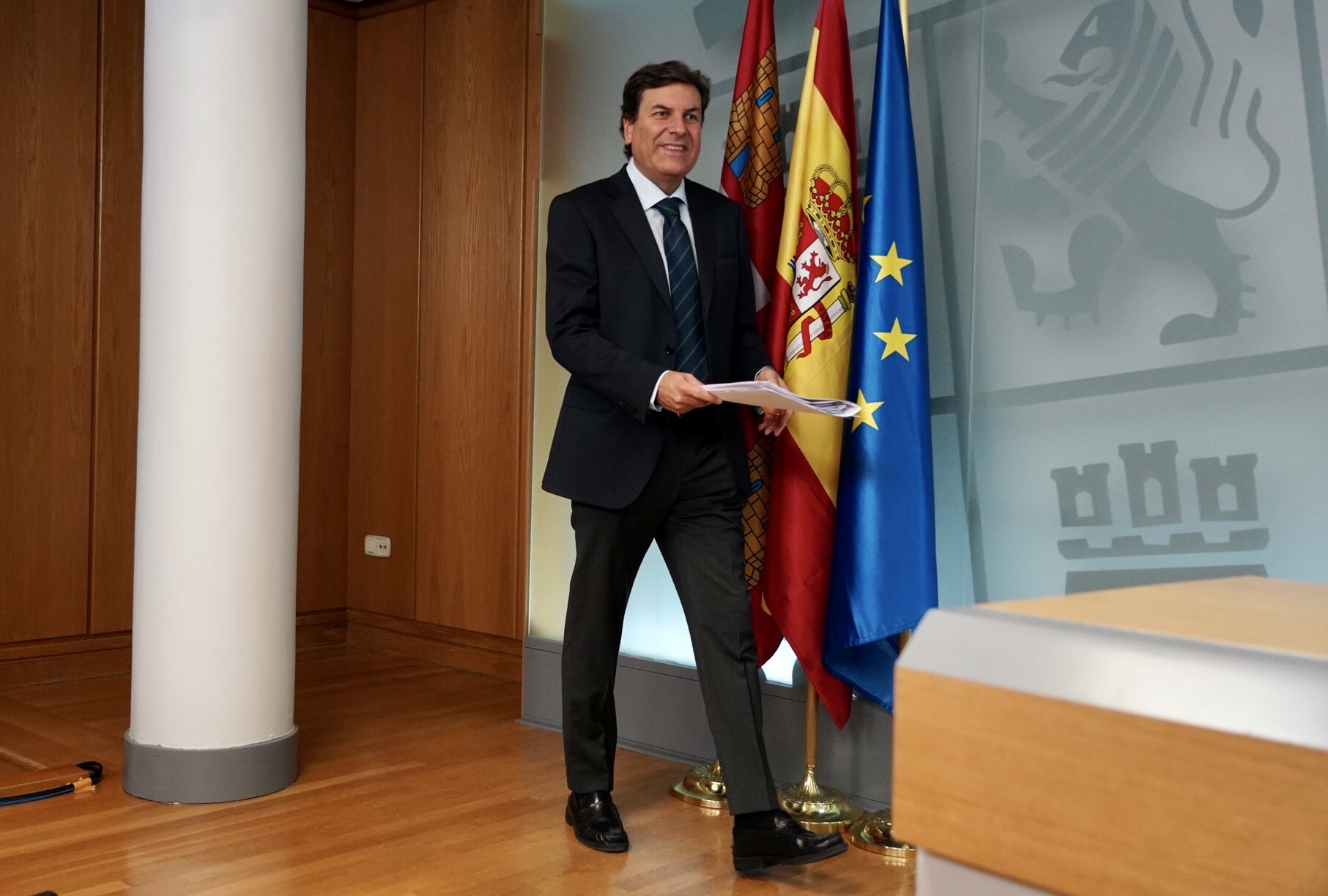 Aprobados 1490 millones más de Techo de Gasto para 2023 1 El Consejero de Economía y Hacienda en su comparecencia posterior al Consejo de Gobierno / Leticia Pérez