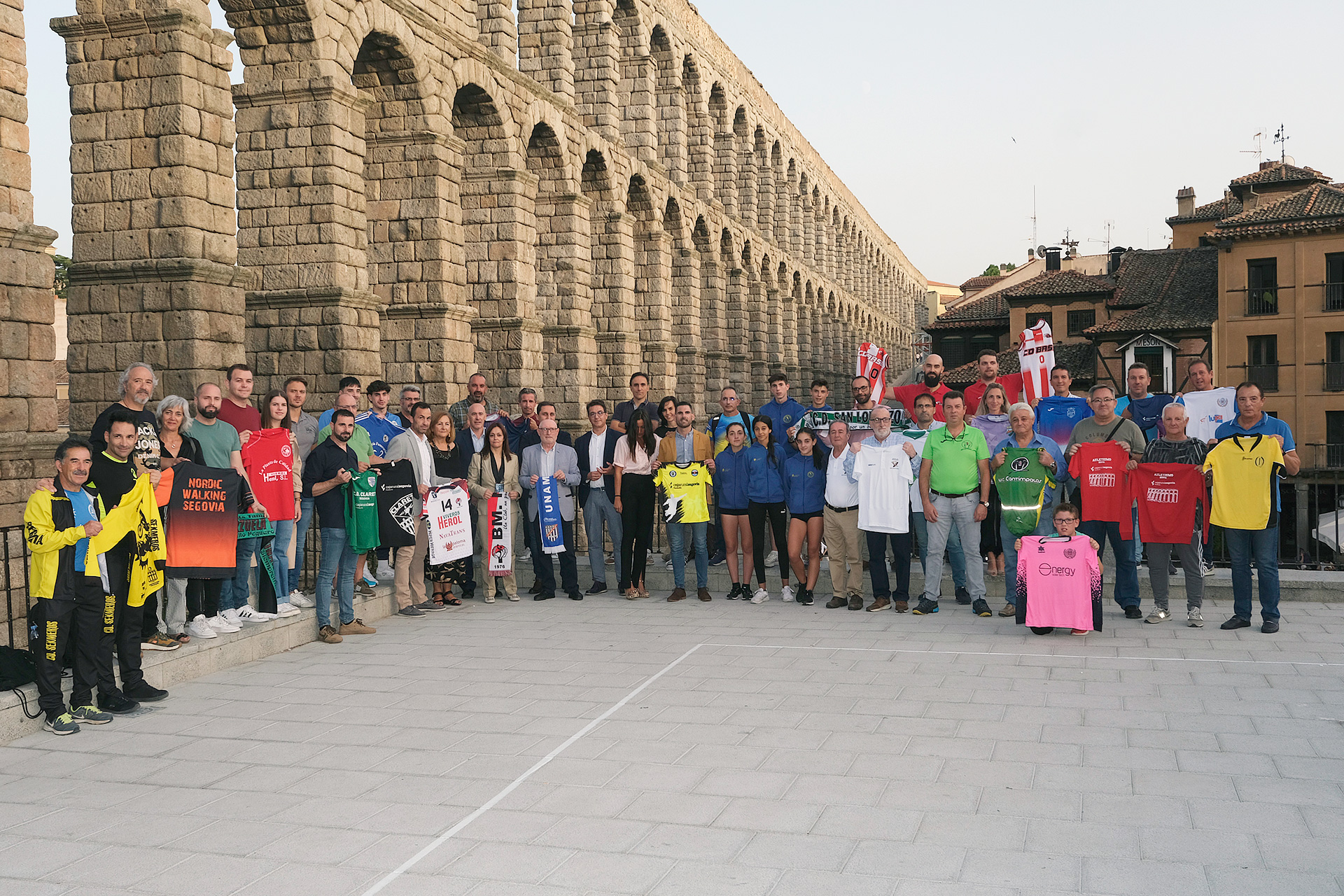 Polideportivo Caja Rural Clubes Deportivos 16