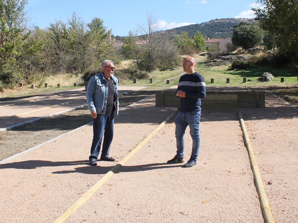 Nueva pista de juegos autóctonos, en Revenga.