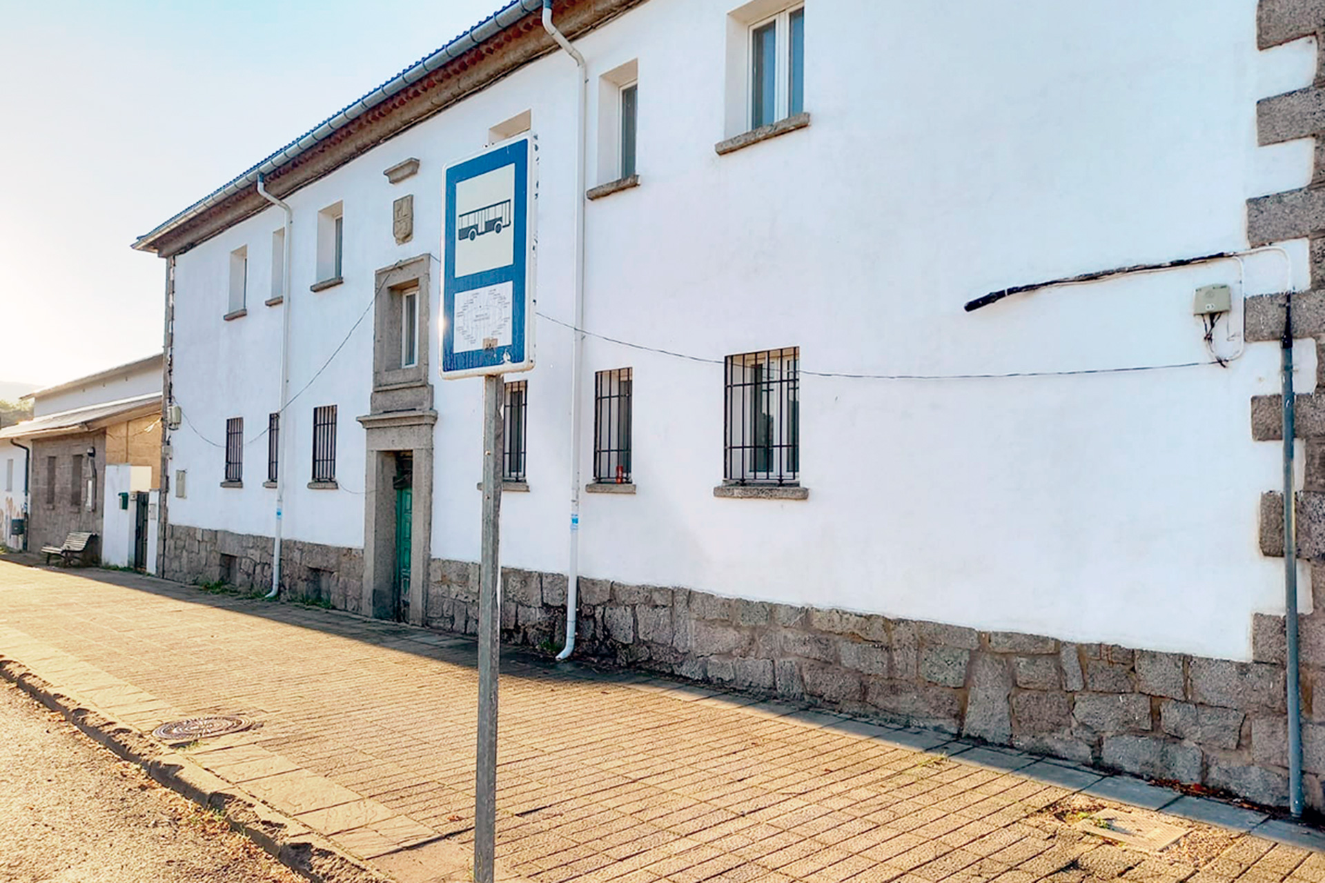 el espinar san rafael edificio biblioteca
