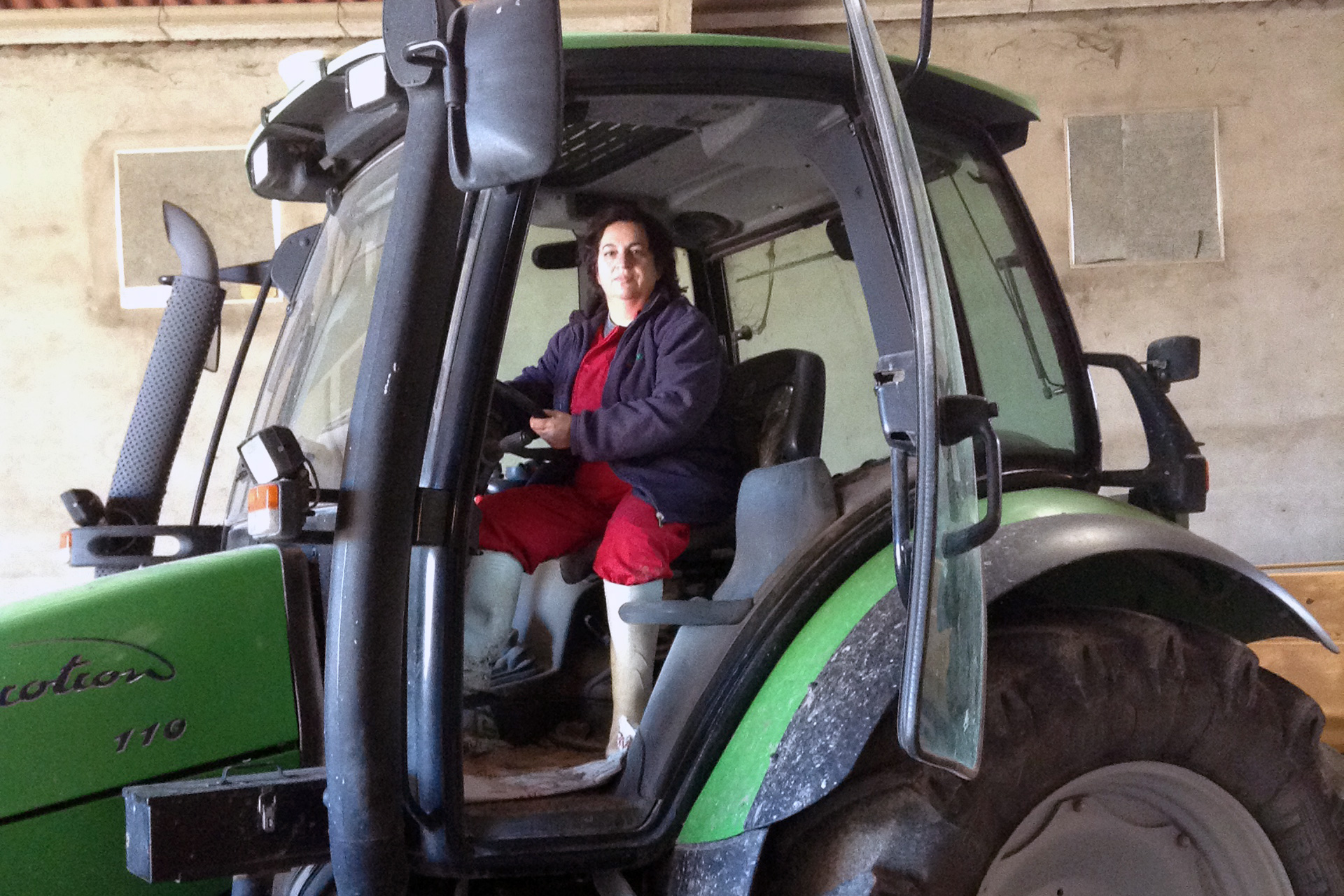 ismur dia mujer rural tractor rosa arranz 2020