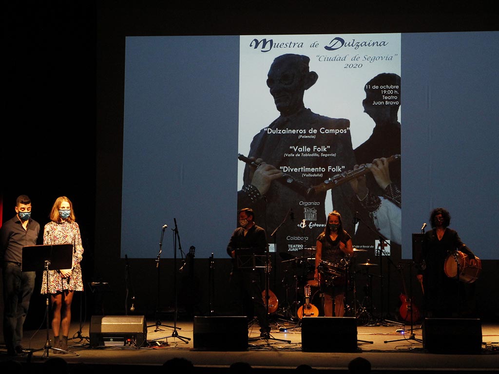 Actuación en una pasada edición de la Muestra de dulzaina. / NEREA LLORENTE
